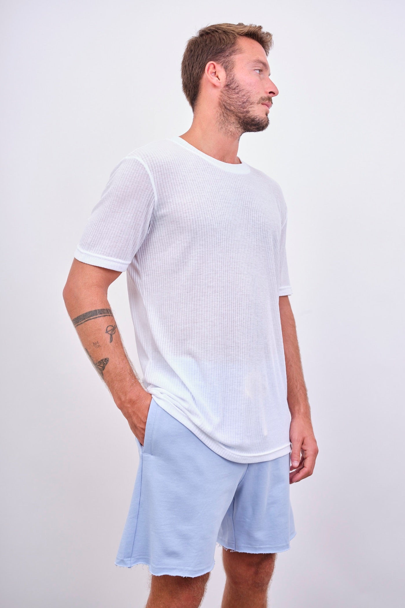 טי-שרט רכה בטקסטורת פסים - ITAY BRANDS