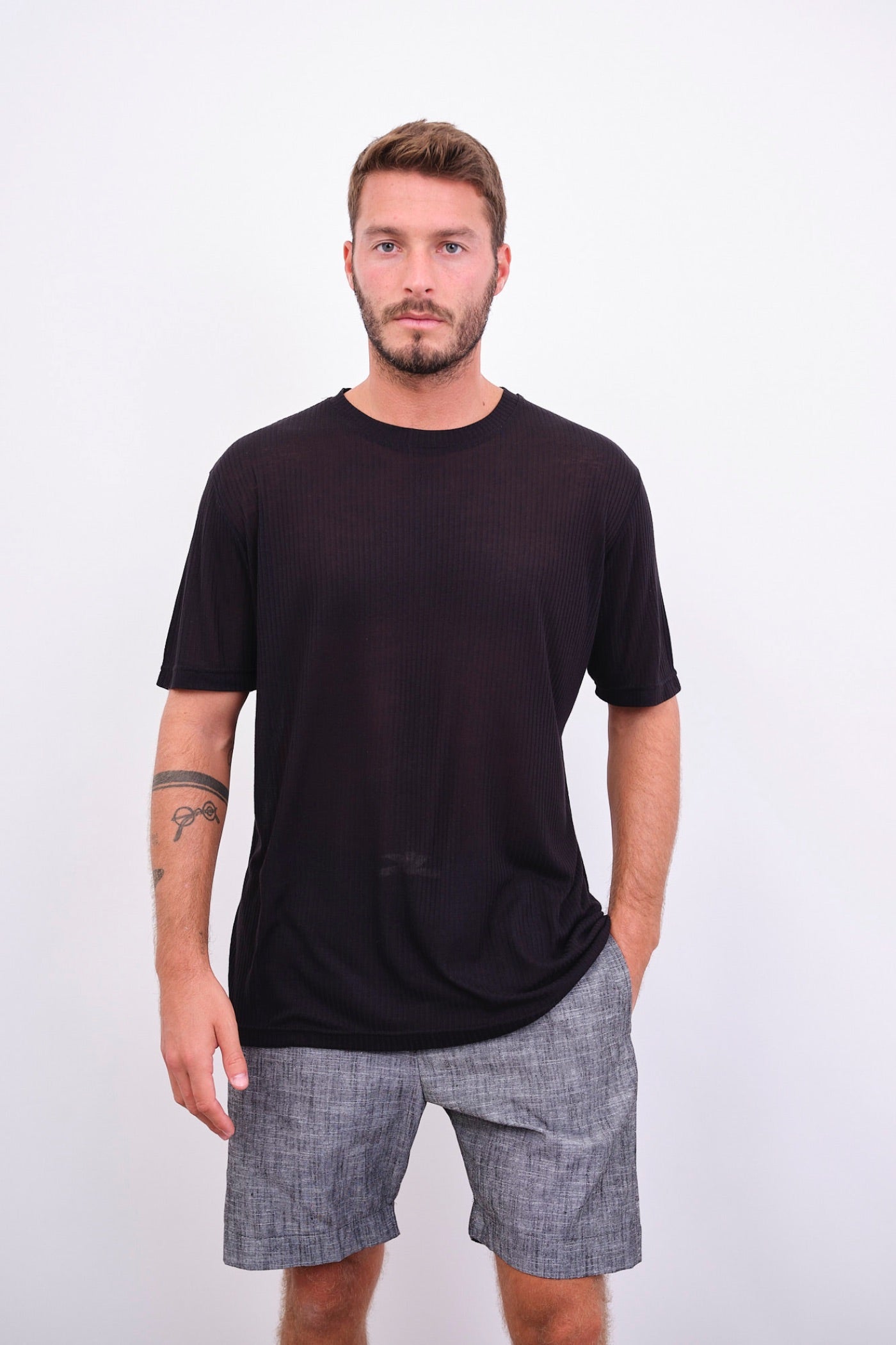 טי-שרט רכה בטקסטורת פסים - ITAY BRANDS