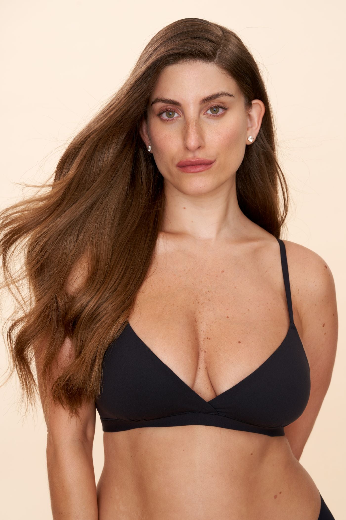 חזייה STRETCH 720 עם סגירה אחורית - שחור - ITAY BRANDS