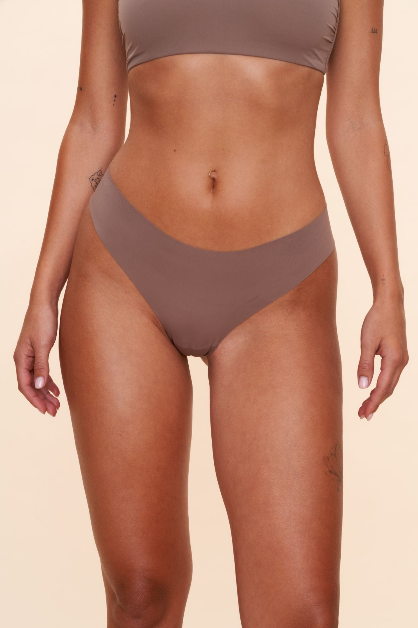 תחתון חוטיני NO SHOW - חום שוקולד - ITAY BRANDS