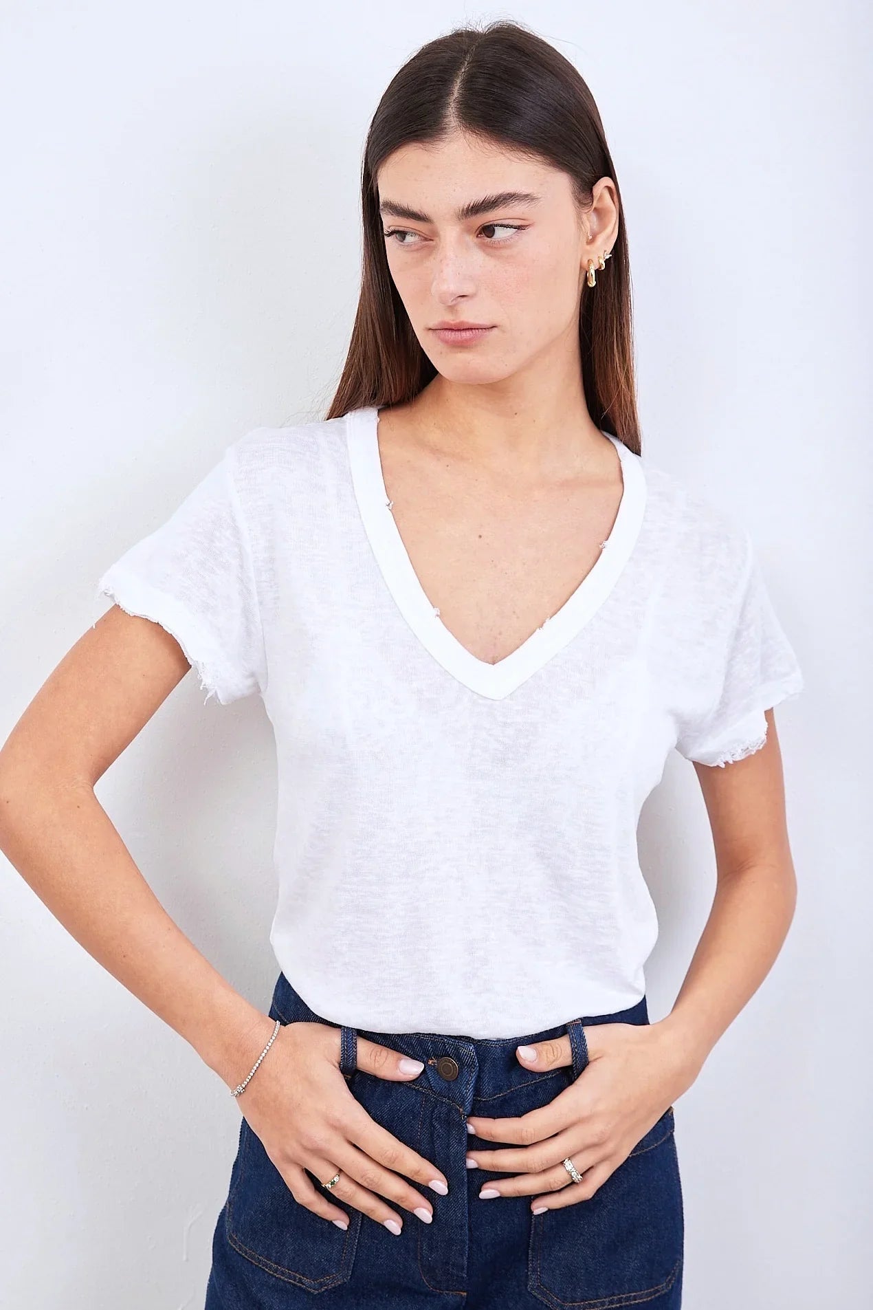 חולצות וטופים