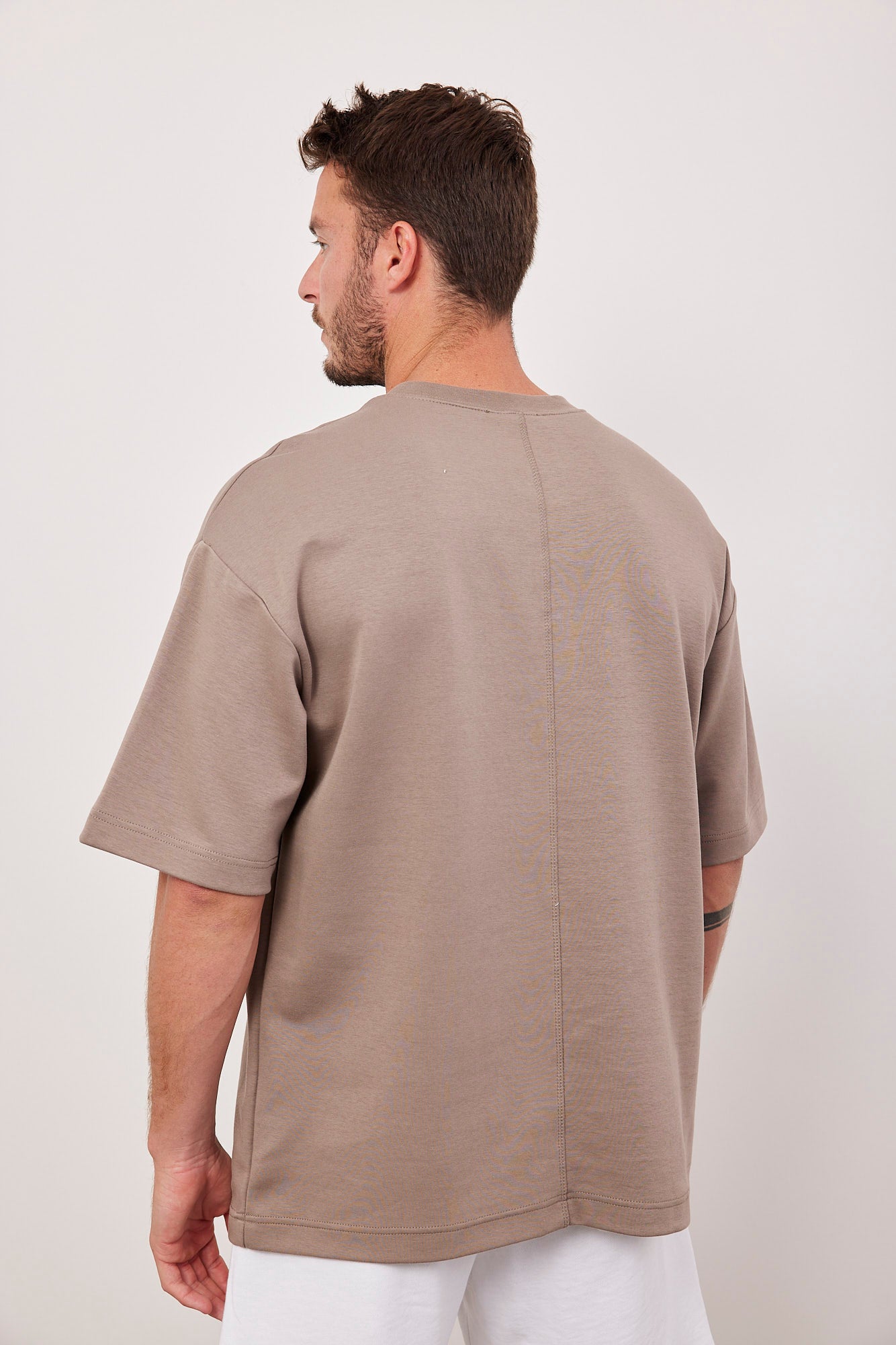 טי-שרט במפתח עגול - ITAY BRANDS