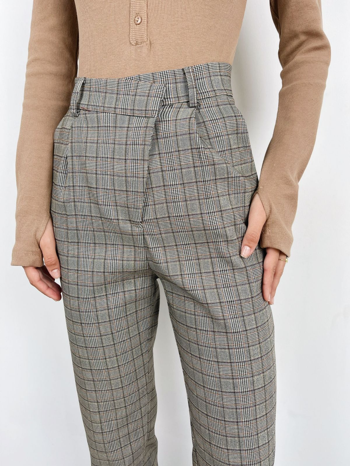 מכנסיים משובצים בסגירה א-סימטרית - ITAY BRANDS