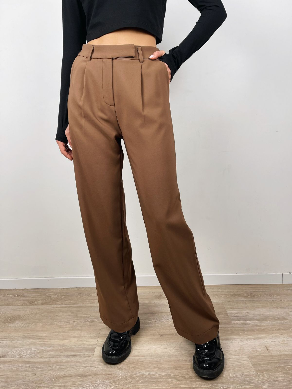 מכנסיים מחויטים סגירה צידית - ITAY BRANDS