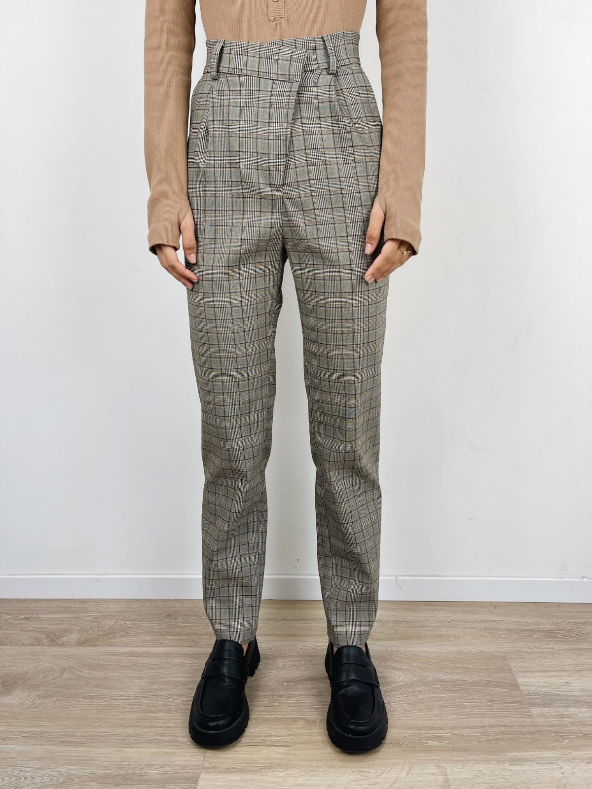 מכנסיים משובצים בסגירה א-סימטרית - ITAY BRANDS