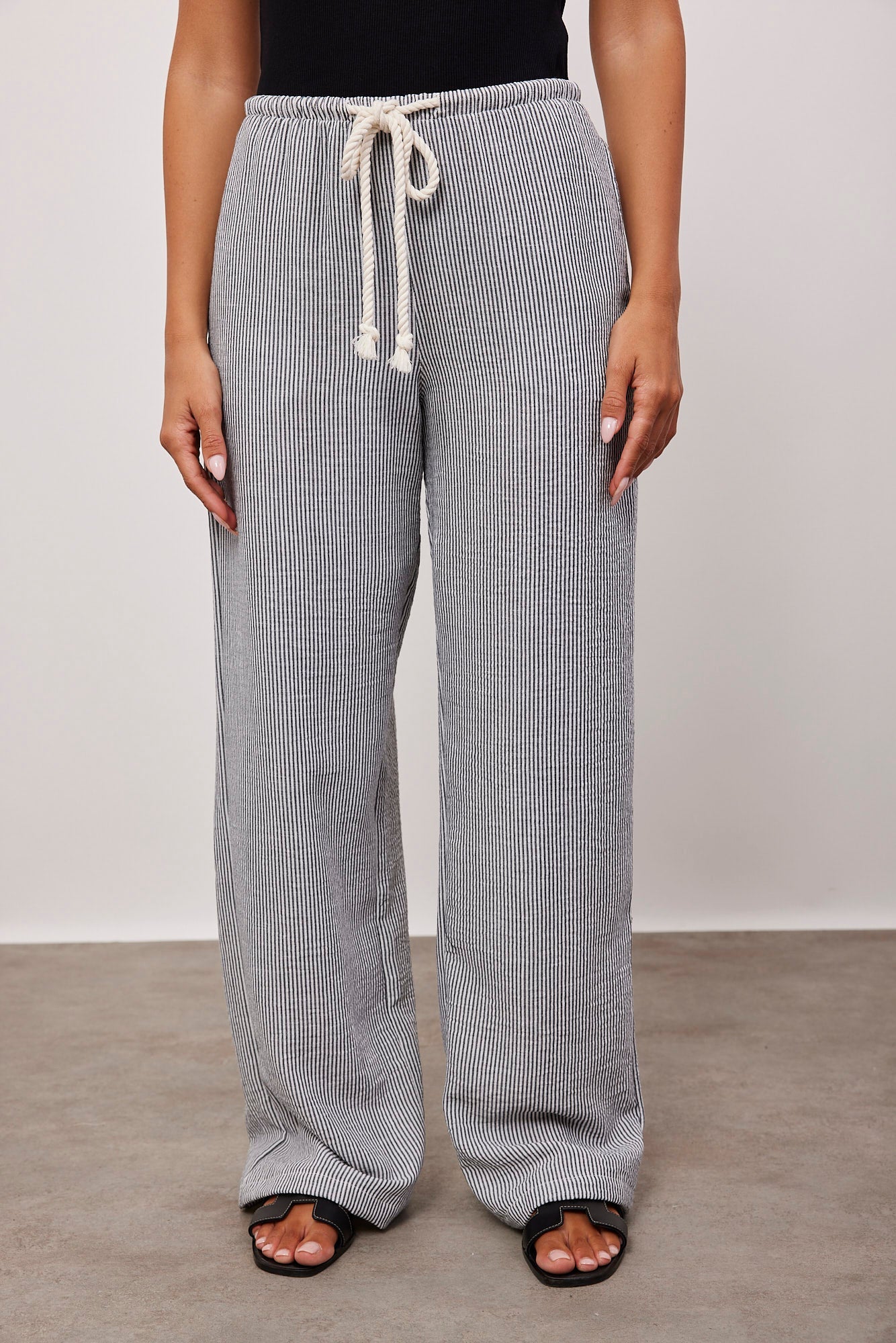 מכנסי פסים עם שרוך במותן - ITAY BRANDS