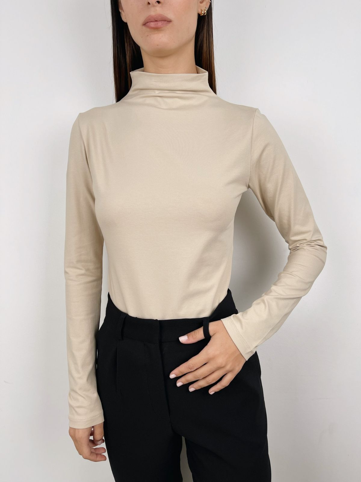 חולצת גולף גב חשוף - ITAY BRANDS