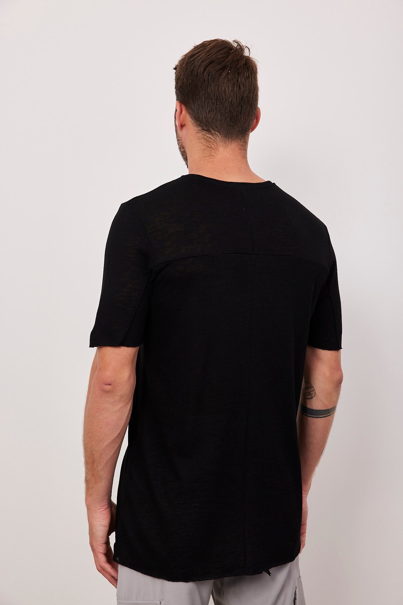 טי-שרט עם תיפור בולט - ITAY BRANDS