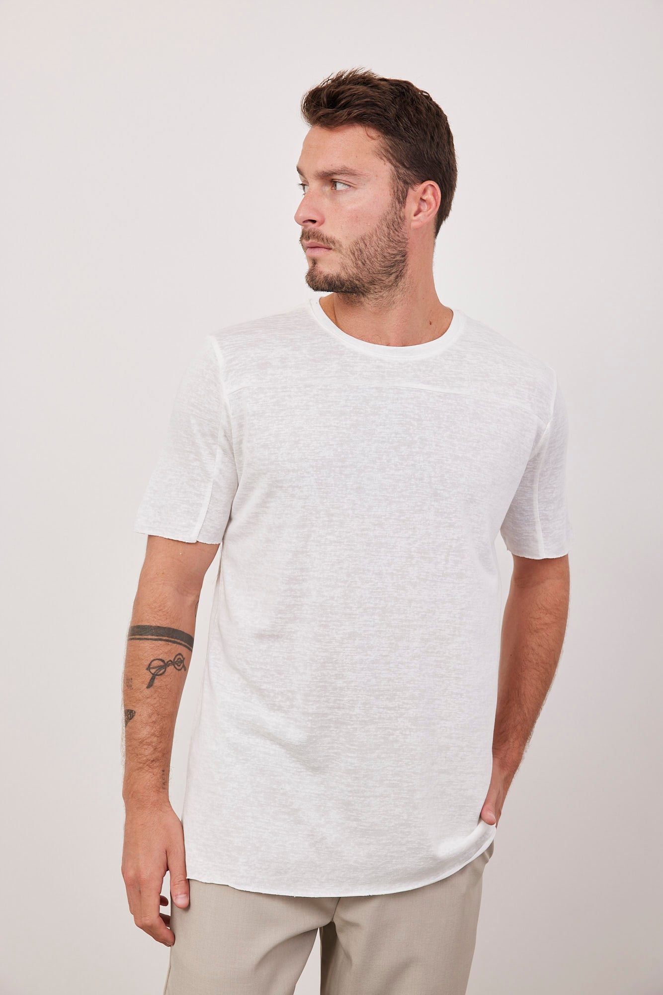 טי-שרט עם תיפור בולט - ITAY BRANDS