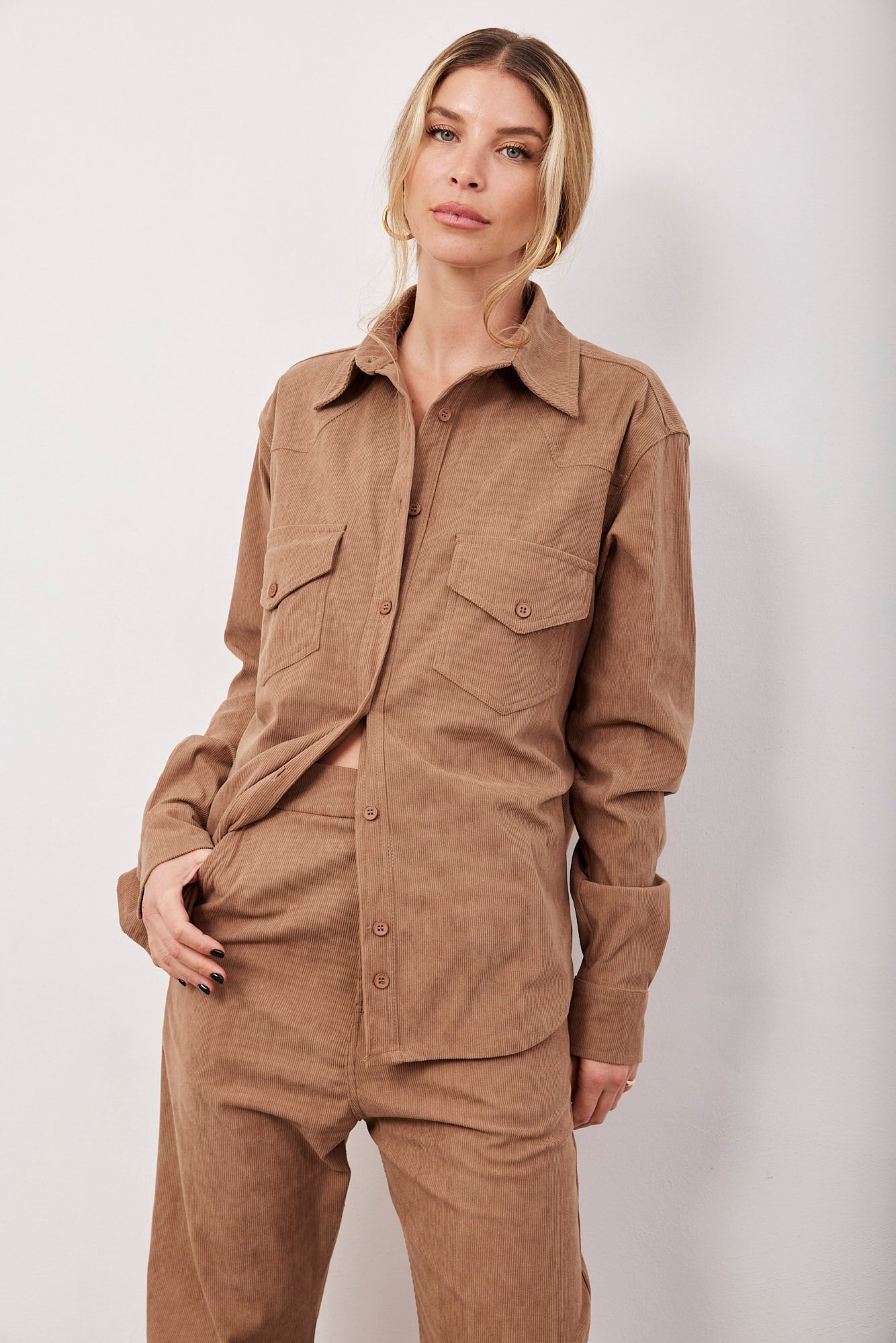 חולצת קורדרוי מכופתרת - ITAY BRANDS