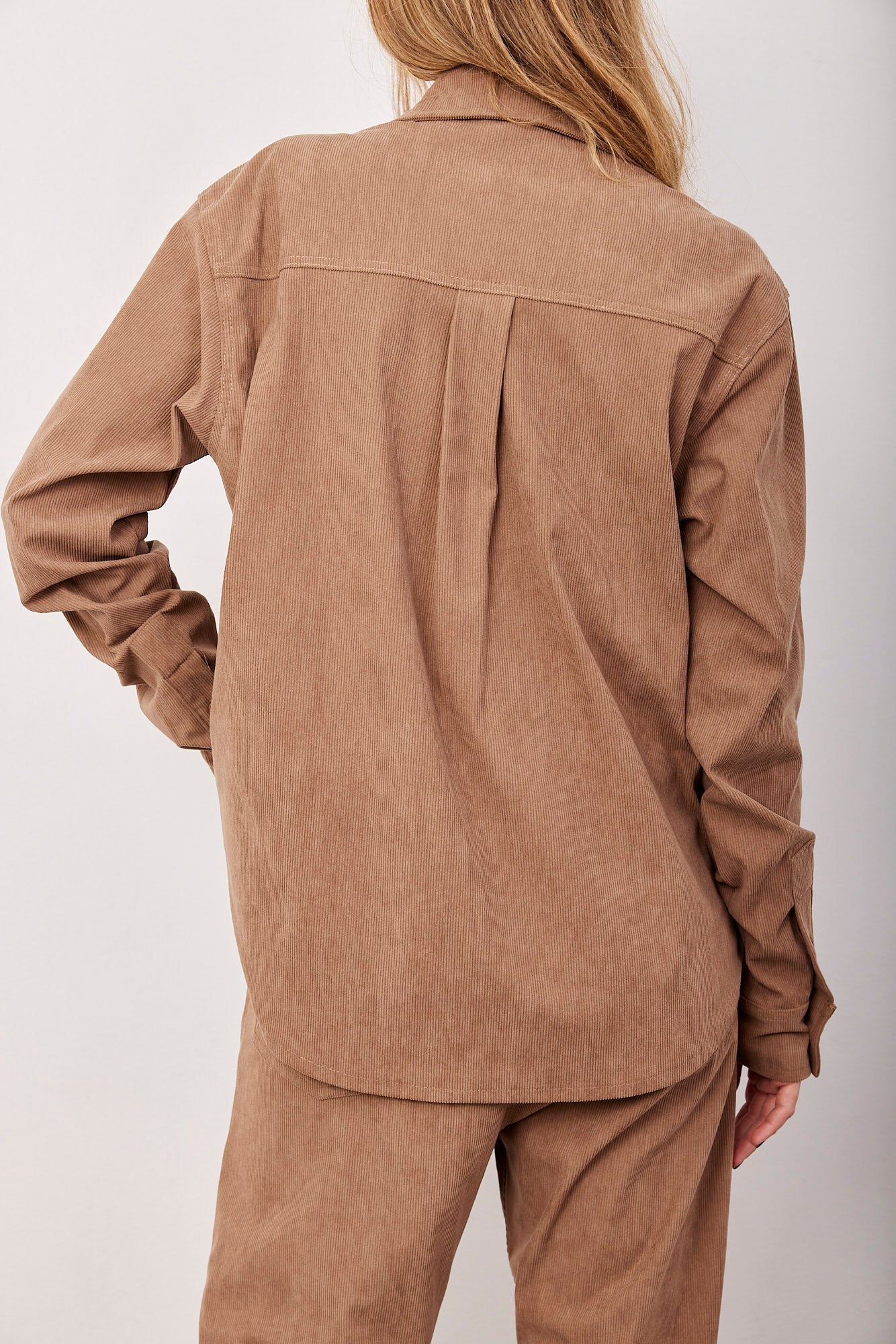 חולצת קורדרוי מכופתרת - ITAY BRANDS