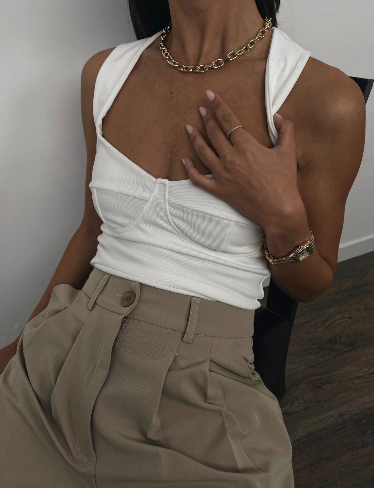 גופיית מחוך פתח בגב - ITAY BRANDS