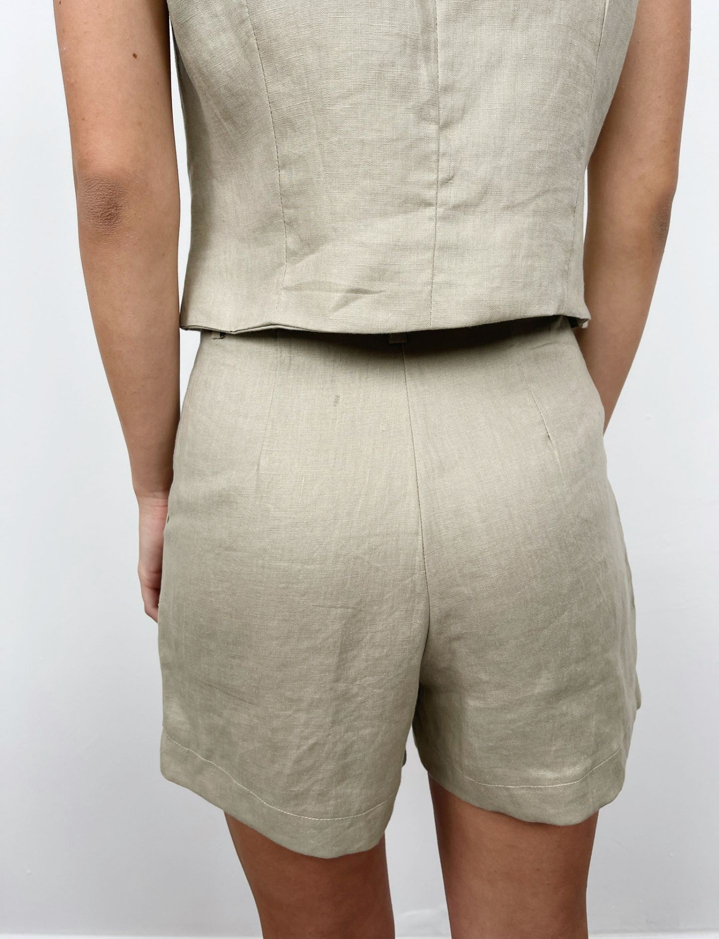 שורט פשתן - ITAY BRANDS