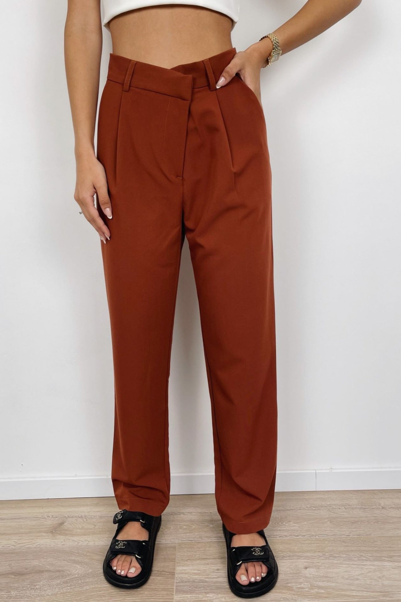 מכנסיים בסגירה א-סימטרית - ITAY BRANDS