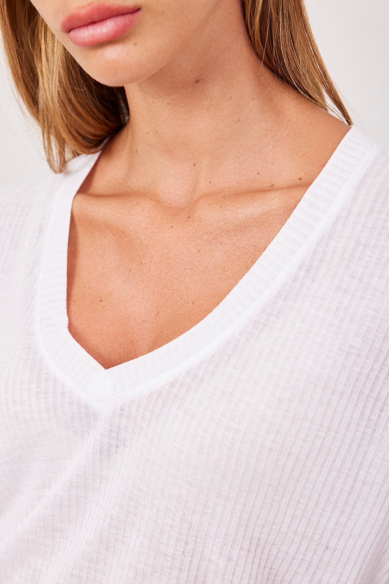 טי-שרט וי אוברסייז מבד רך - ITAY BRANDS