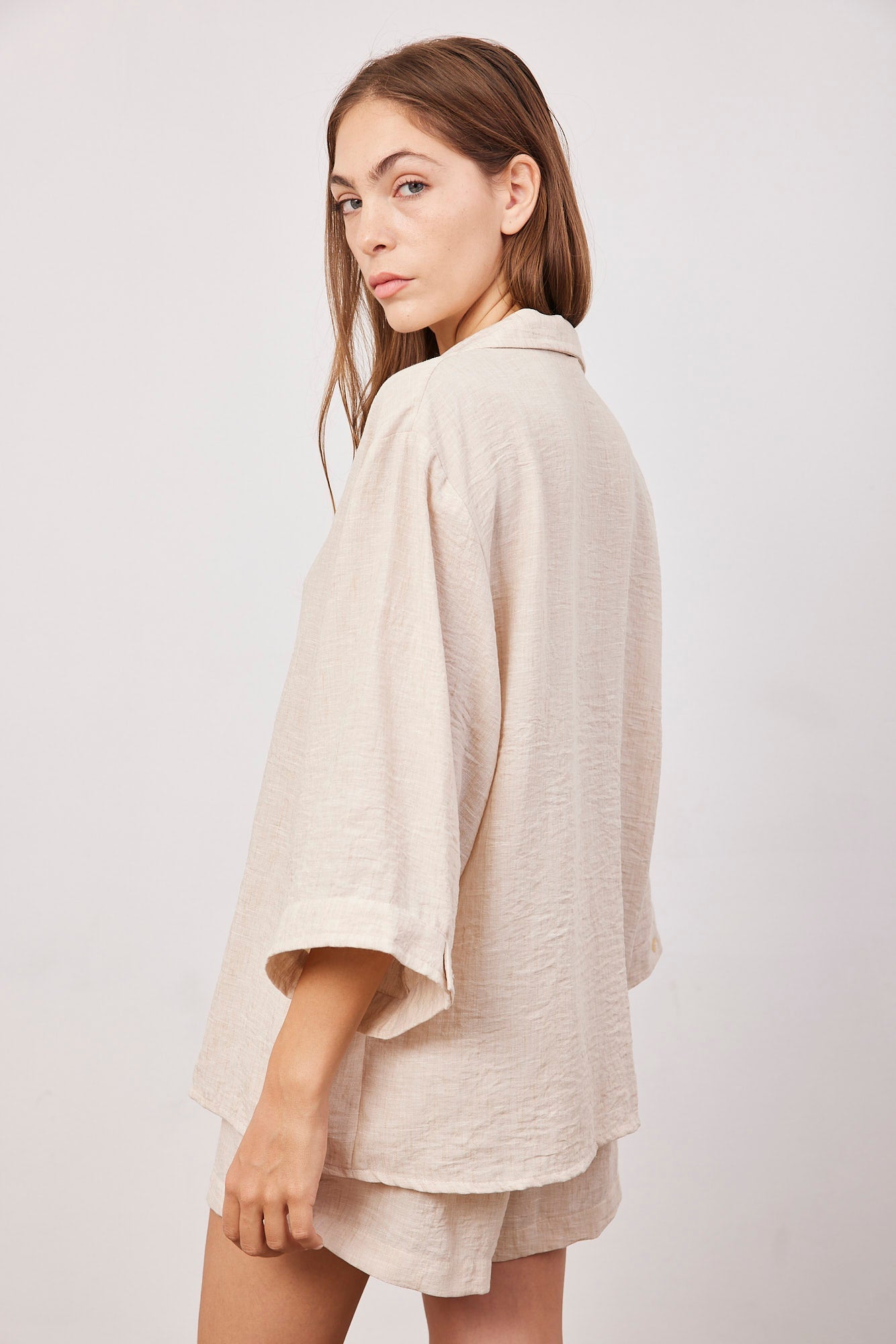 חליפה קצרה מכופתרת - ITAY BRANDS