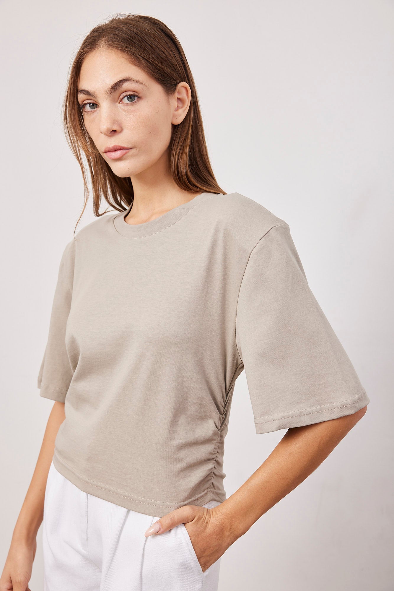 חולצה עם כריות בכתפיים - ITAY BRANDS