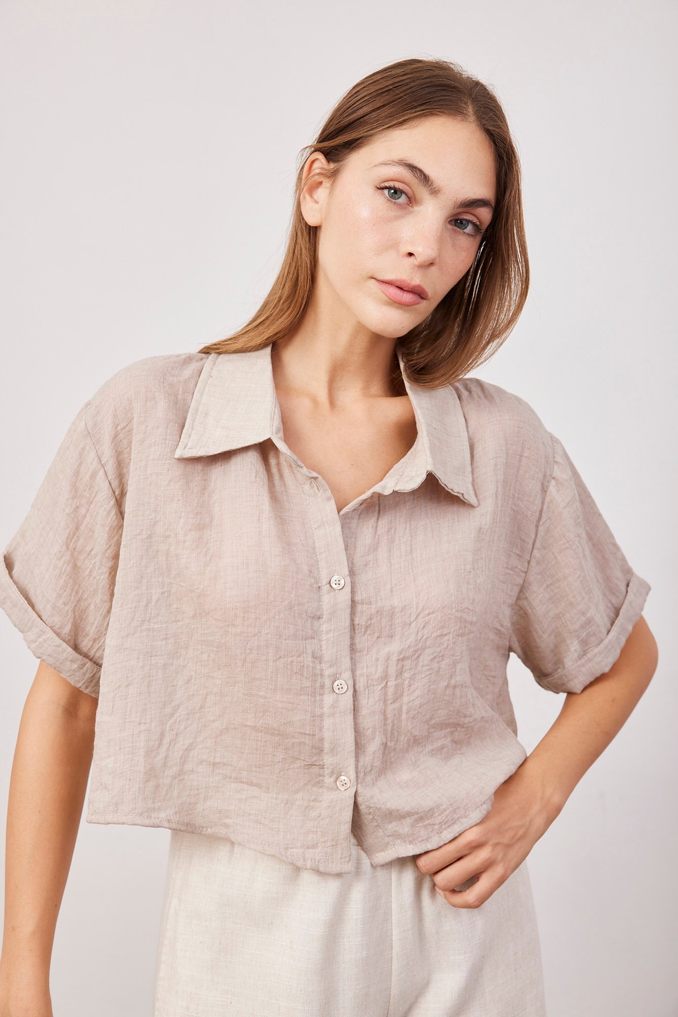 חולצת קרופ שקפקפה מכופתרת - ITAY BRANDS