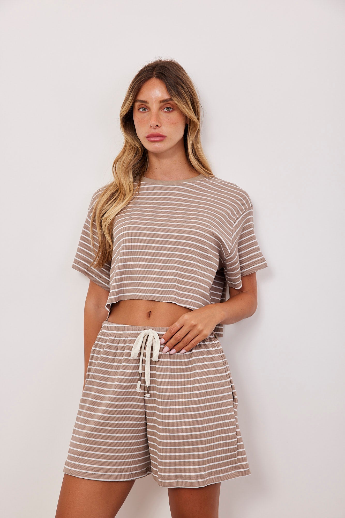 מכנסי פסים קצרים - ITAY BRANDS