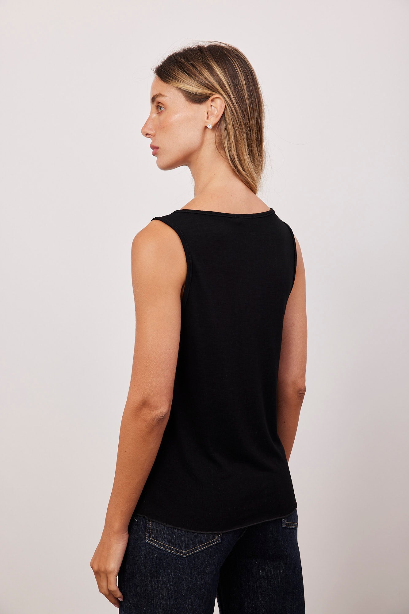 גופייה מכופתרת - ITAY BRANDS