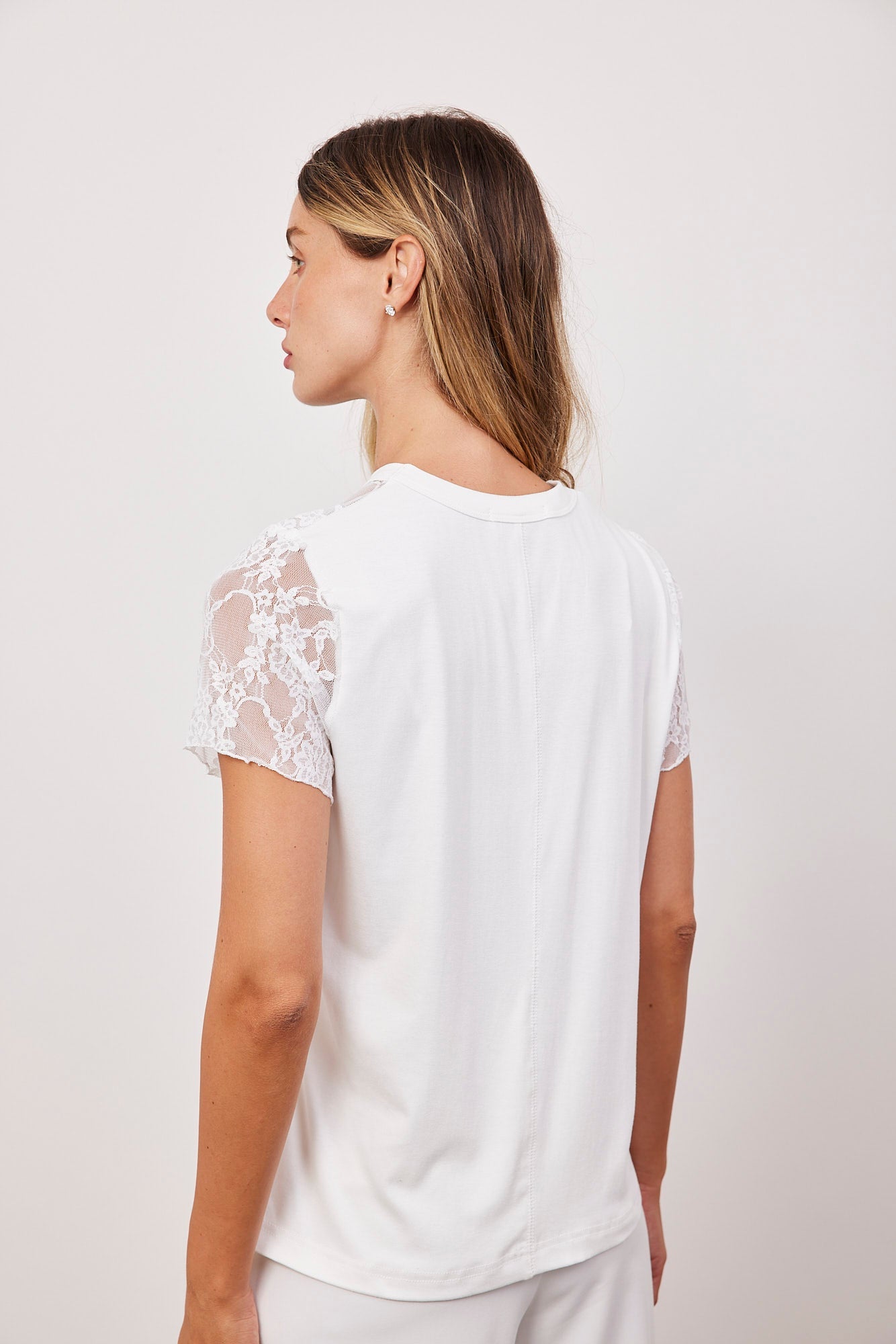 חולצת תחרה שקפקפה - ITAY BRANDS