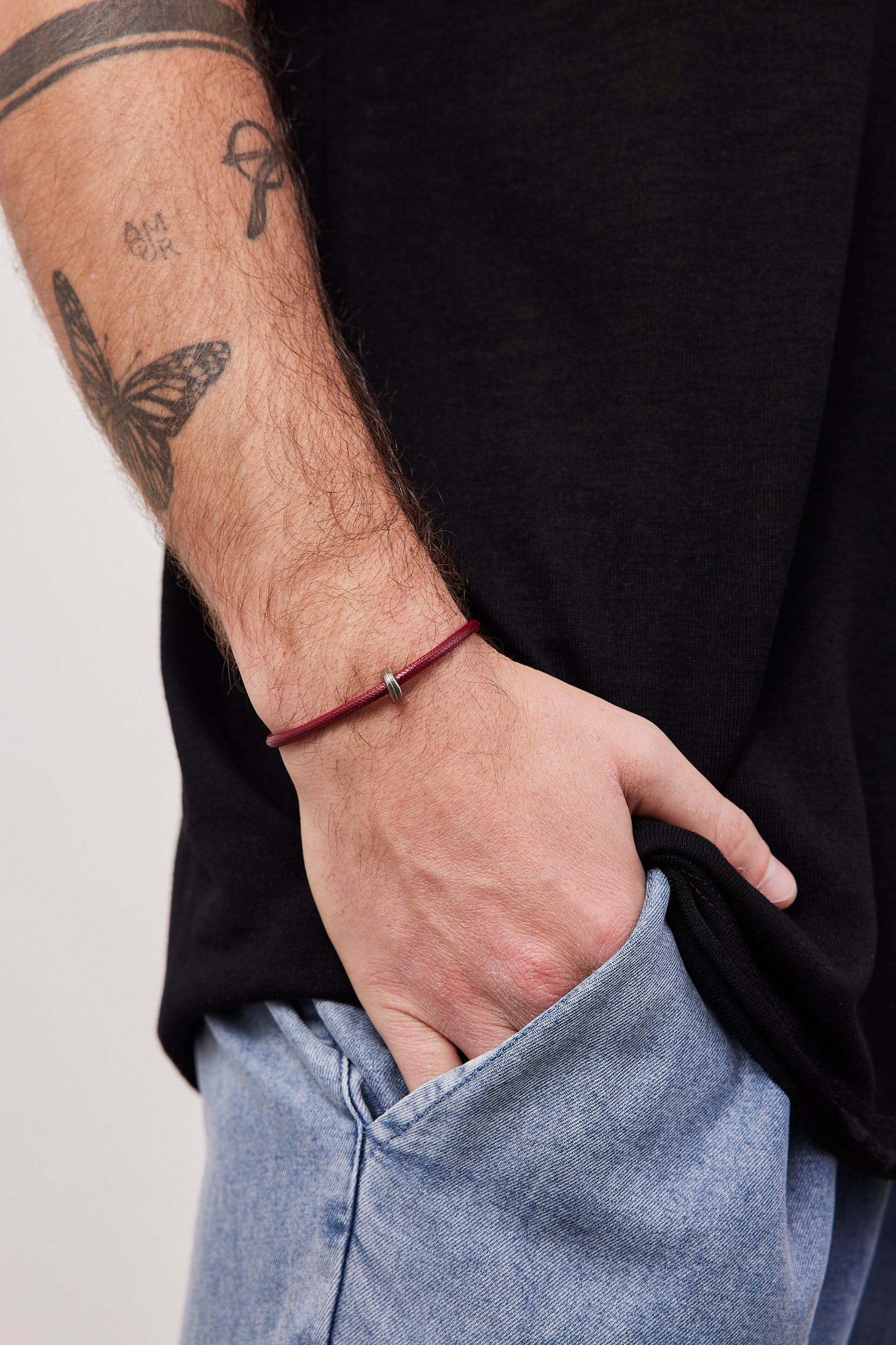 צמיד חבל בשילוב חרוז מתכת