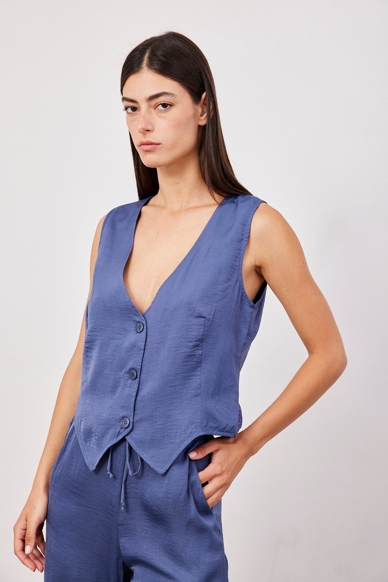 חליפת וסט במראה סאטן - ITAY BRANDS