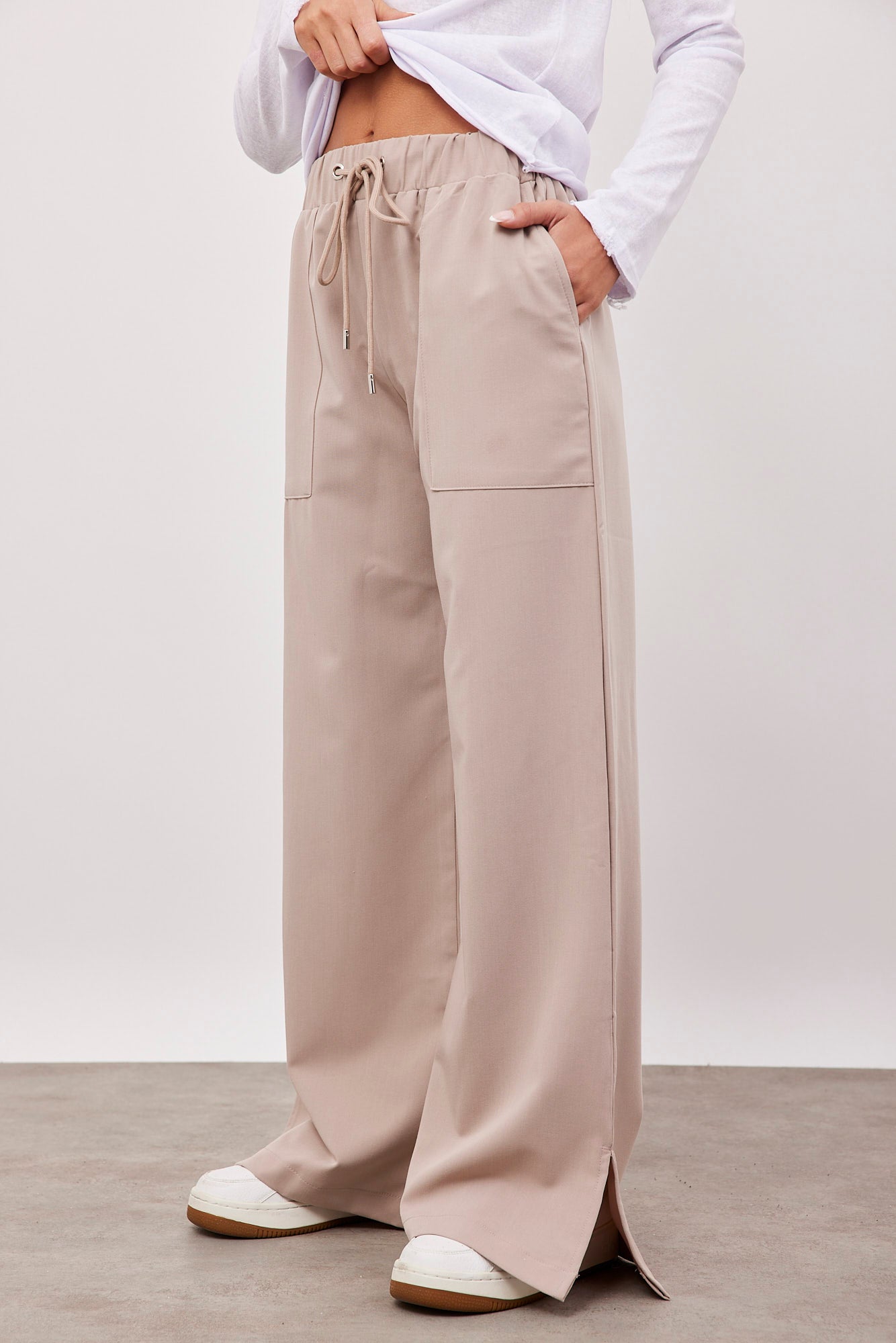 מכנסיים מבד מחויט עם גומי במותן - ITAY BRANDS