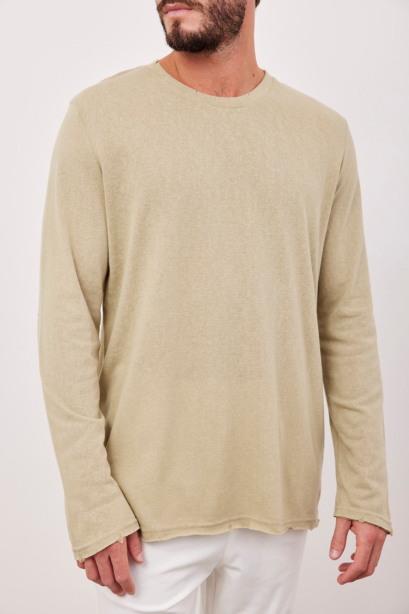 חולצה ארוכה בגימור קרעים - ITAY BRANDS