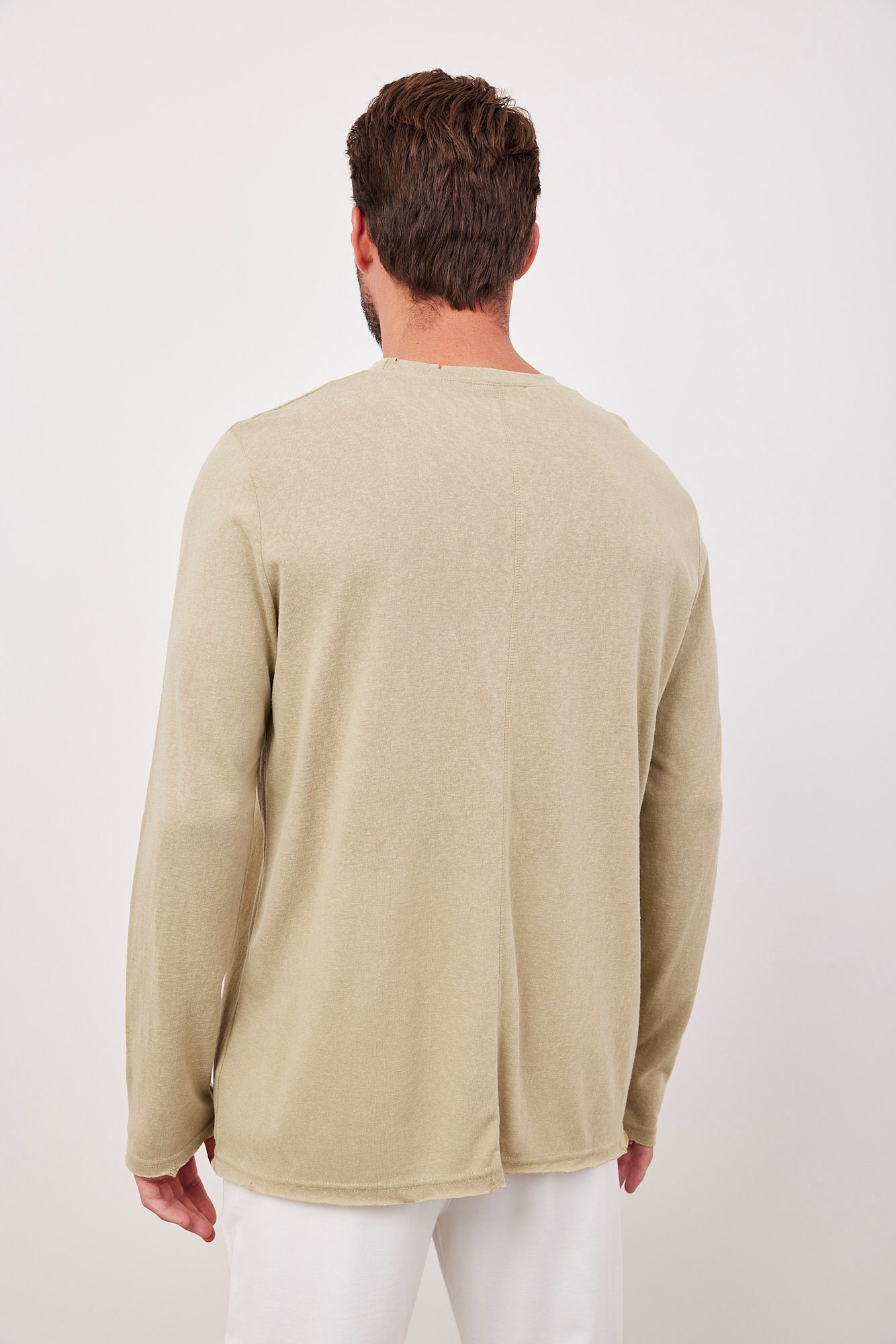 חולצה ארוכה בגימור קרעים - ITAY BRANDS