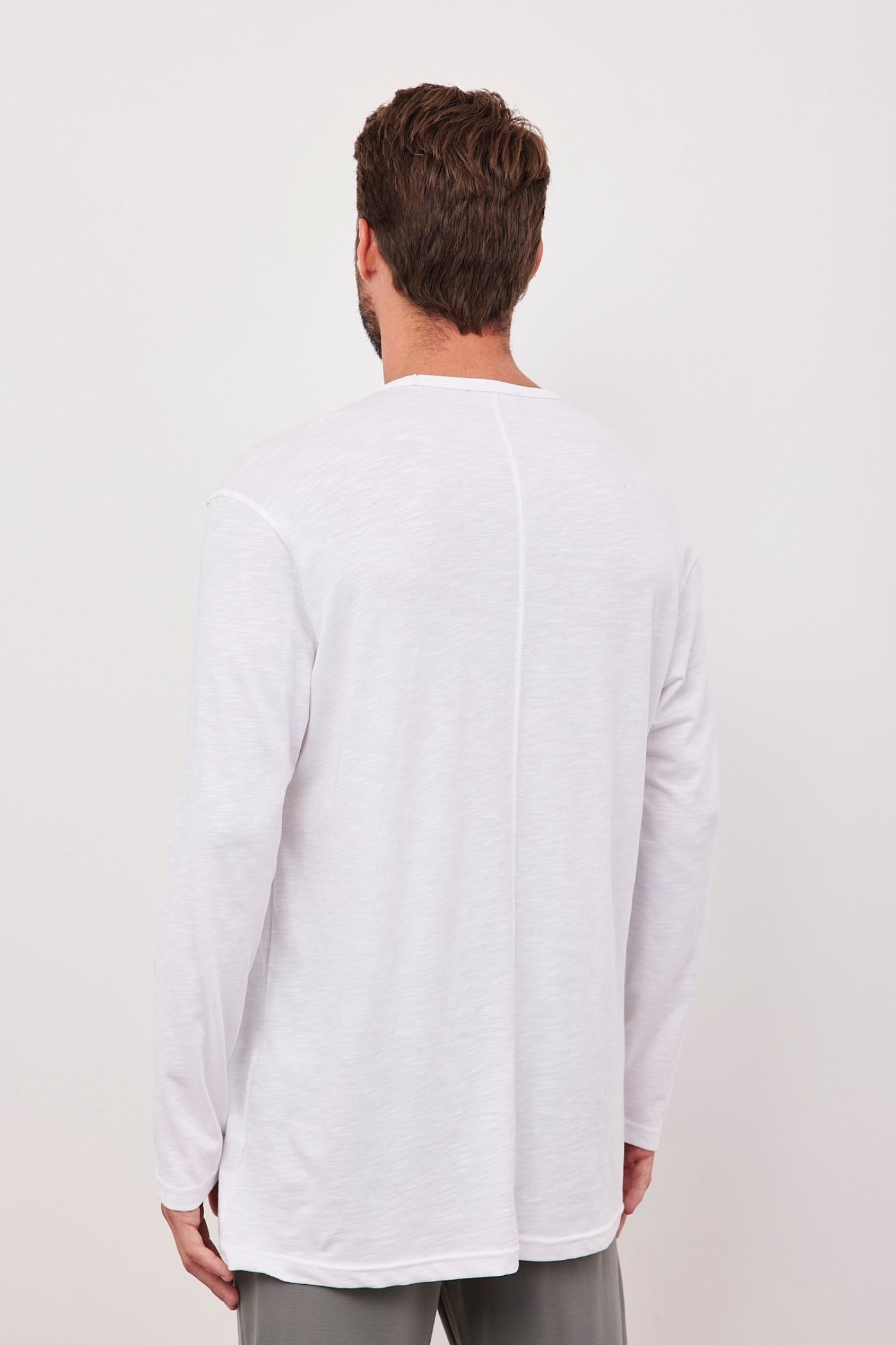 חולצה רכה עם תיפורים בולטים - ITAY BRANDS