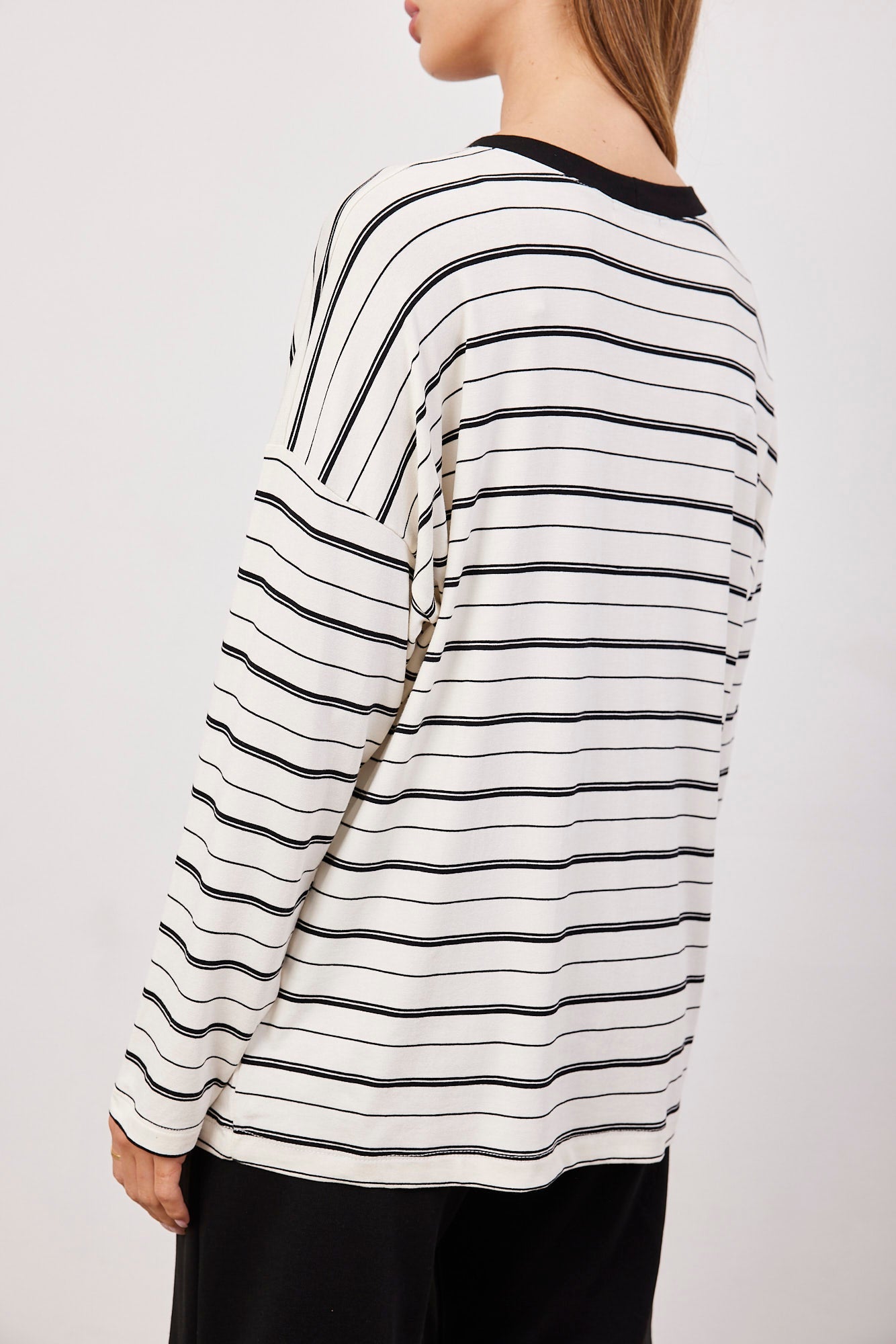 חולצת פסים אוברסייז ארוכה - ITAY BRANDS