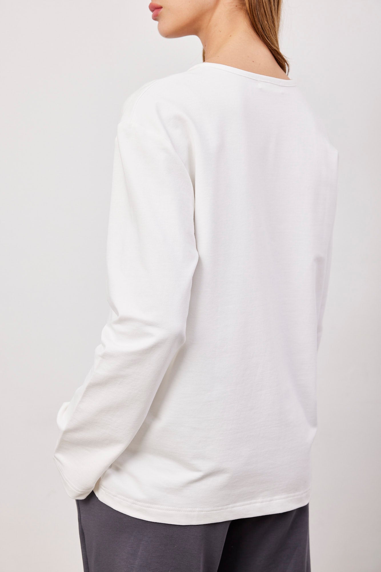 חולצת בייסיק ארוכה בגזרה רחבה - ITAY BRANDS