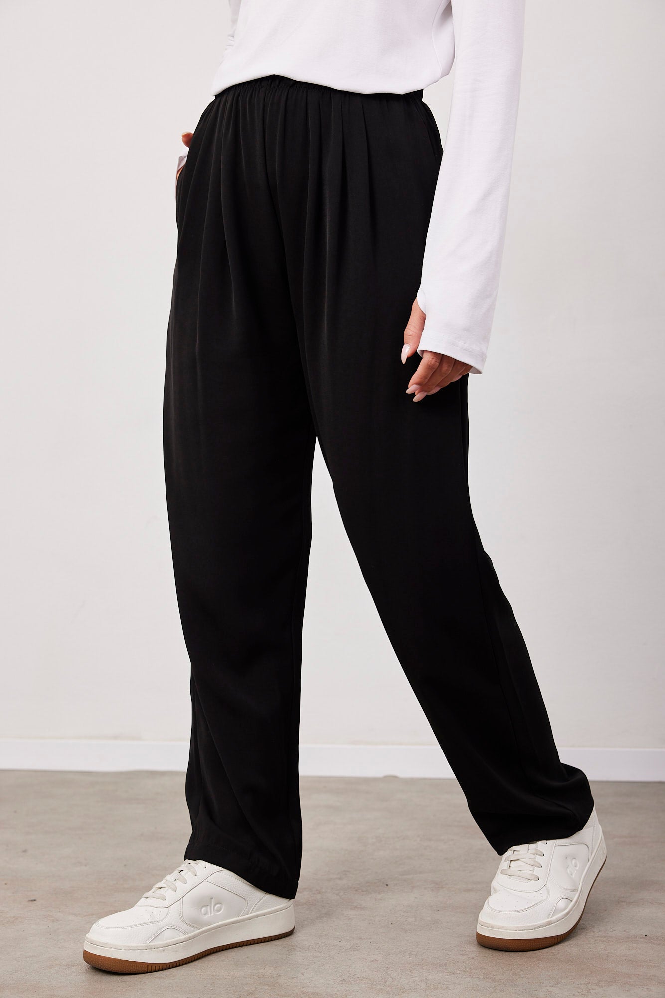 מכנסיים נשפכים עם כפלים - ITAY BRANDS