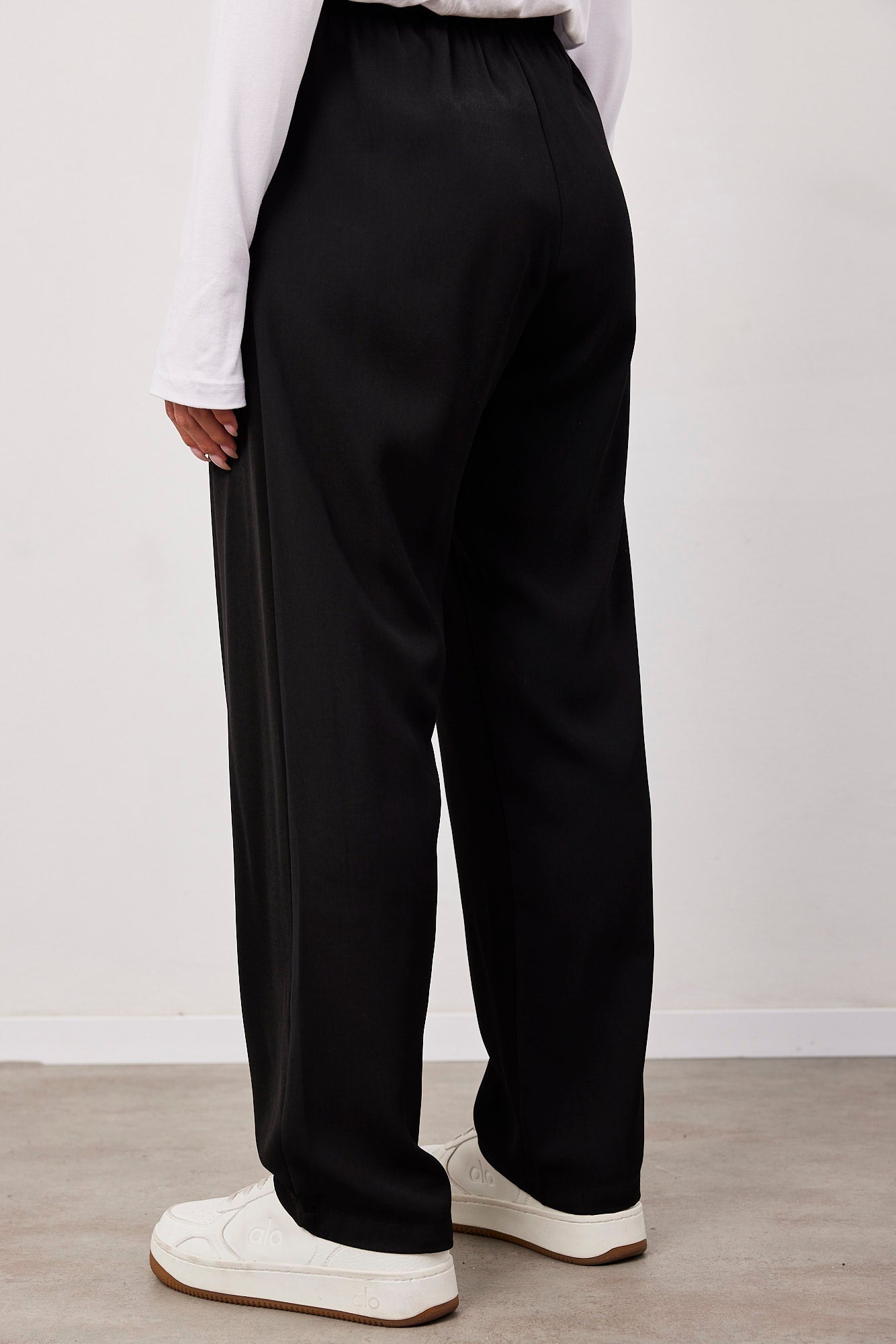 מכנסיים נשפכים עם כפלים - ITAY BRANDS