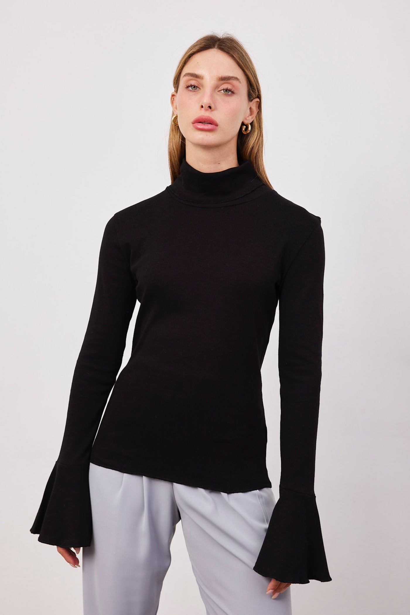 חולצת גולף עם שרוולי פעמון - ITAY BRANDS