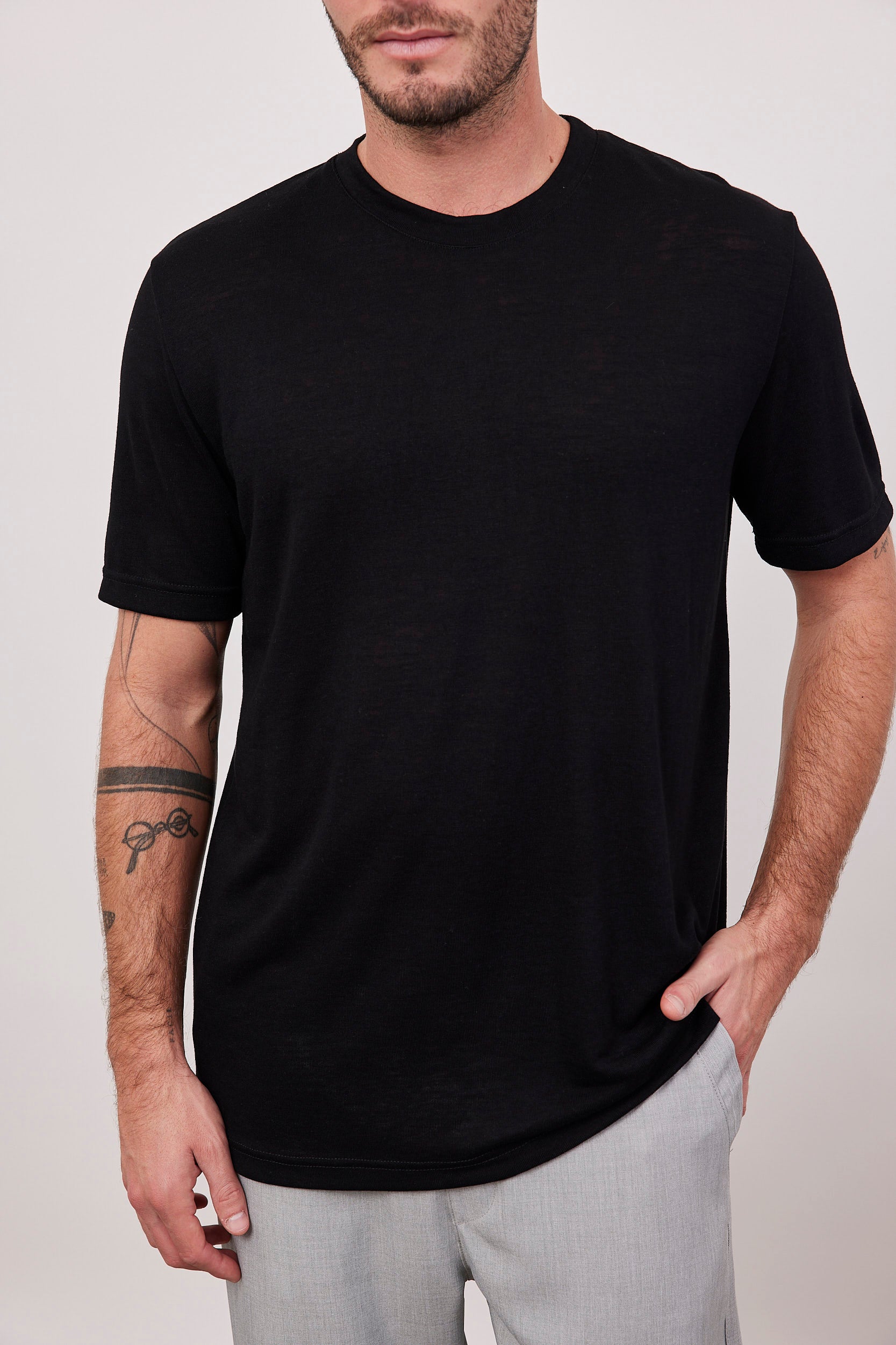 חולצת סלאב במראה פשתן