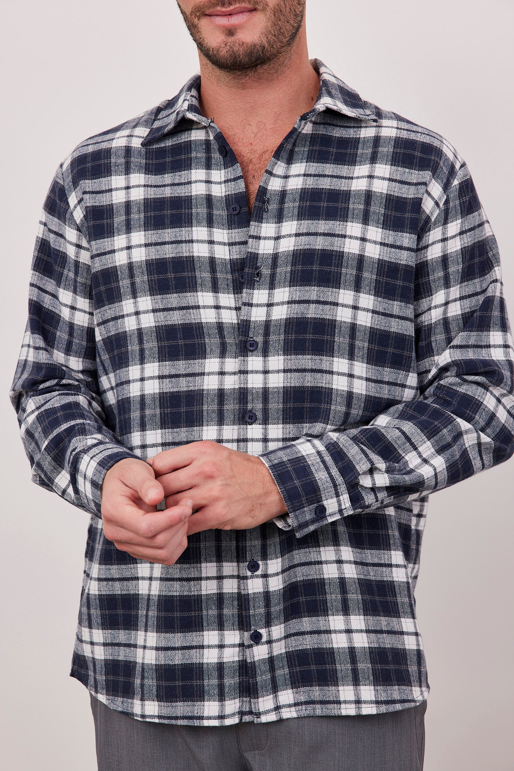 חולצה מכופתרת משבצות