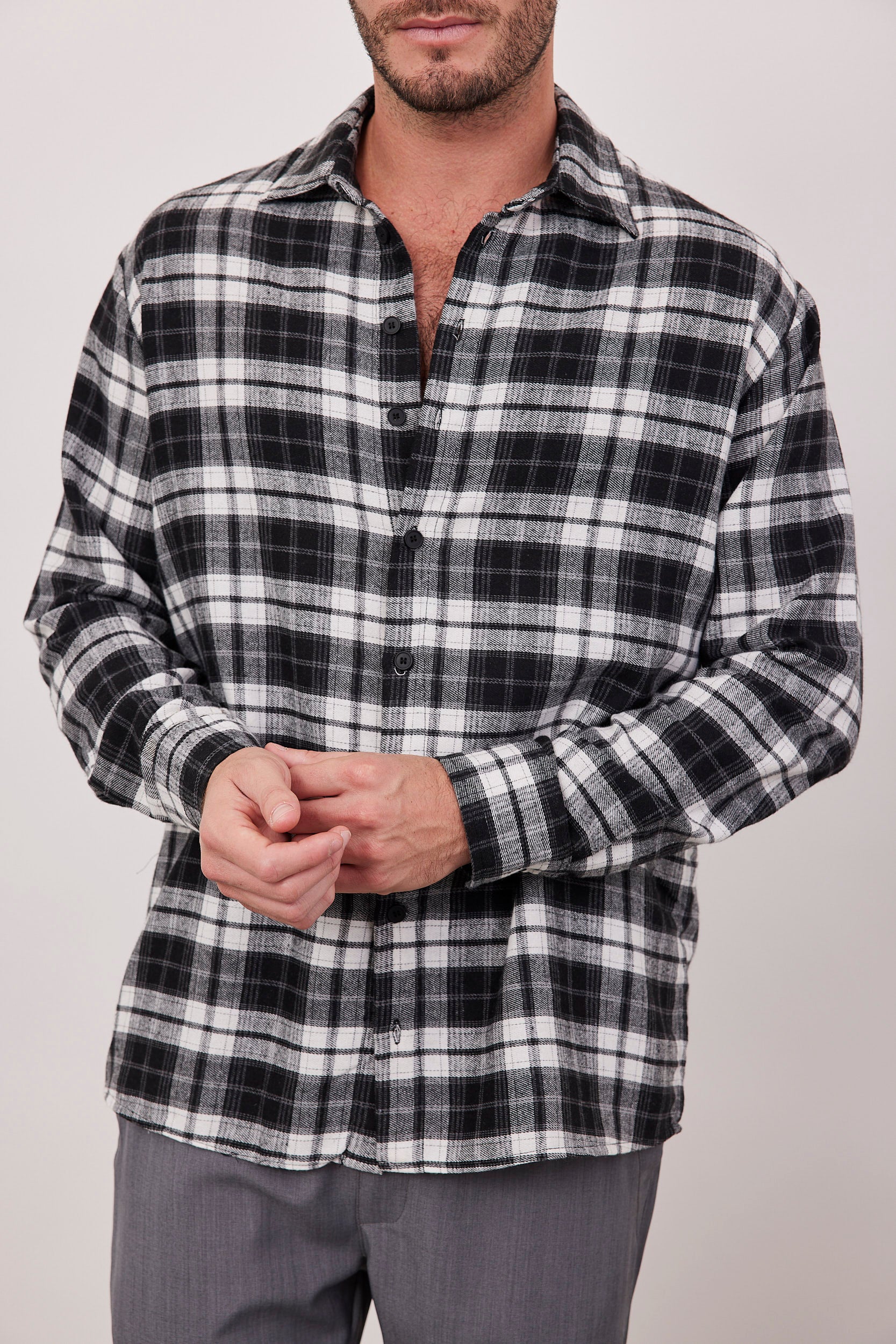 חולצה מכופתרת משבצות