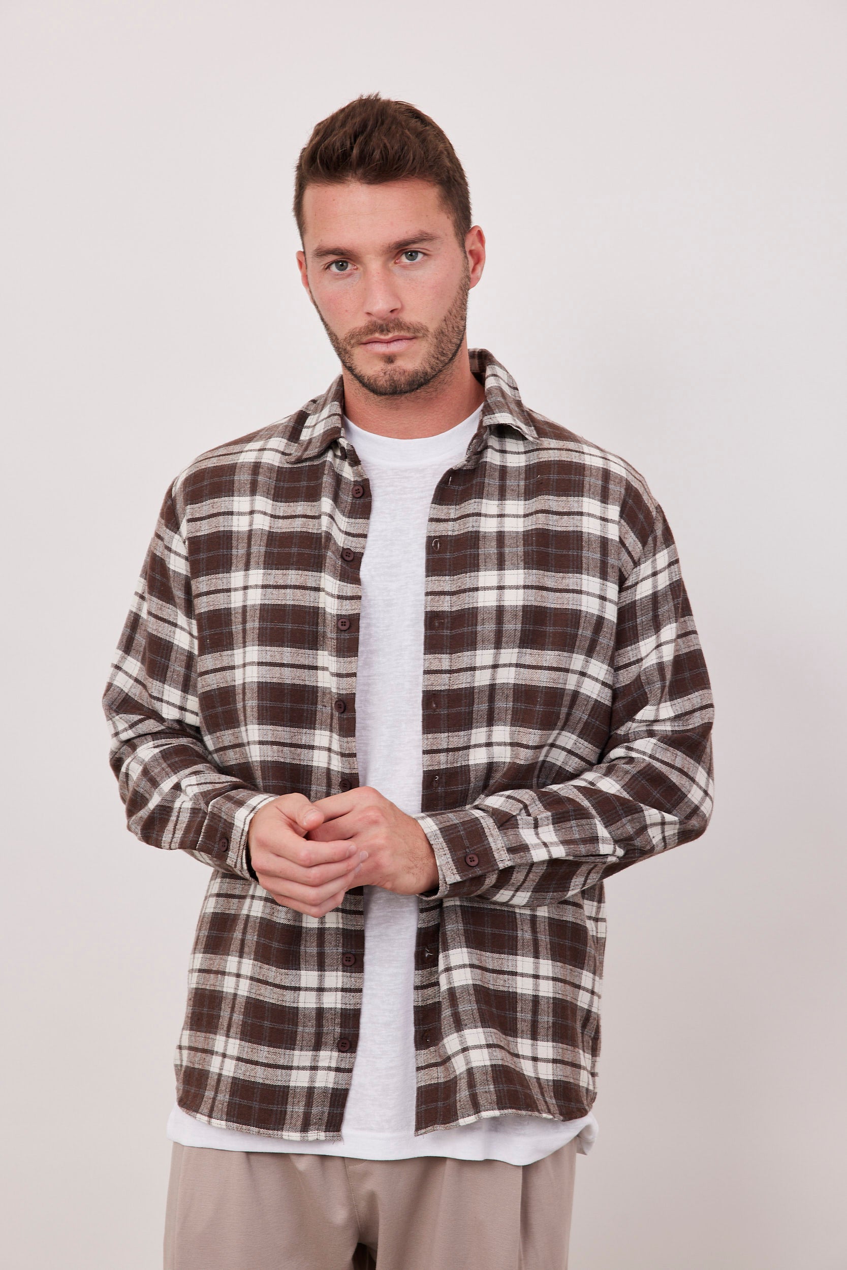 חולצה מכופתרת משבצות