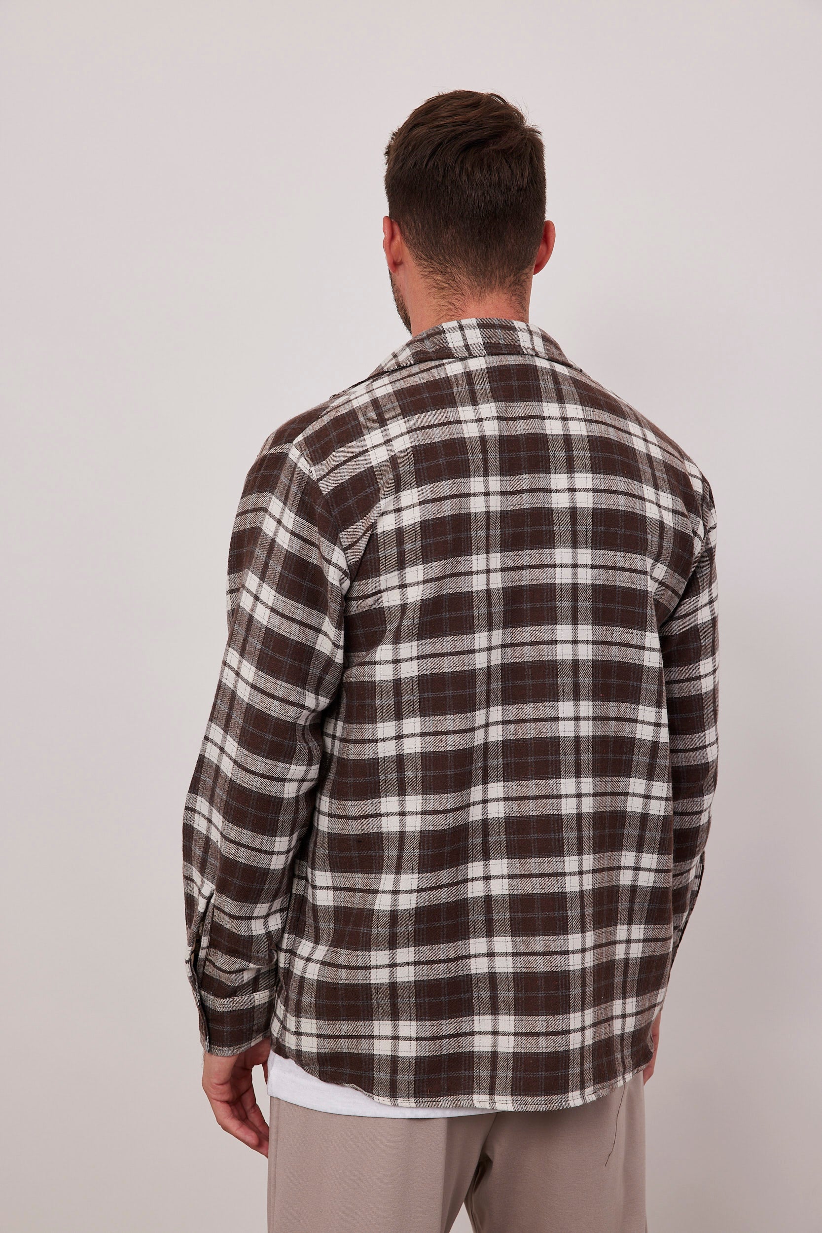 חולצה מכופתרת משבצות