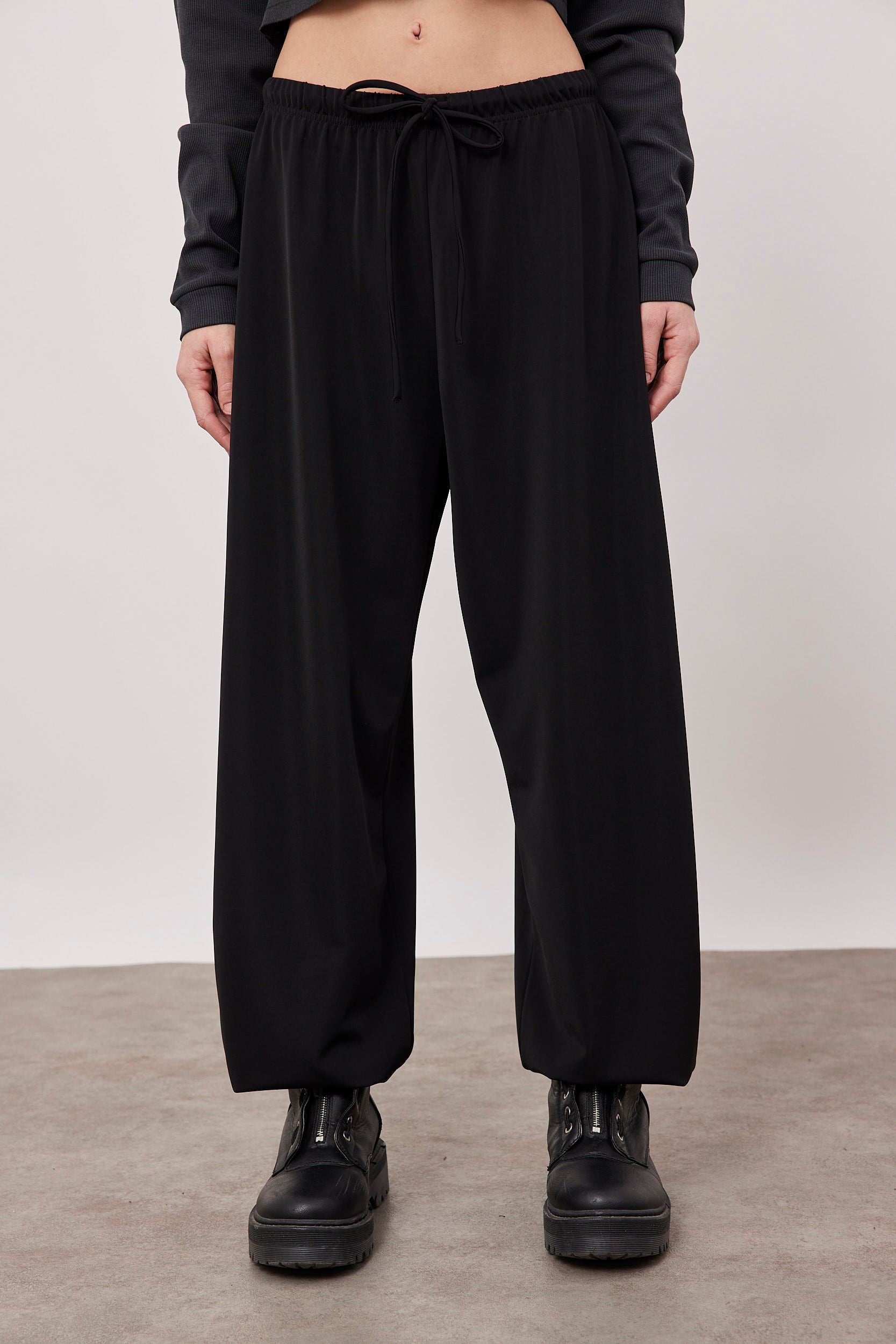 מכנסי בלון עם קשירה