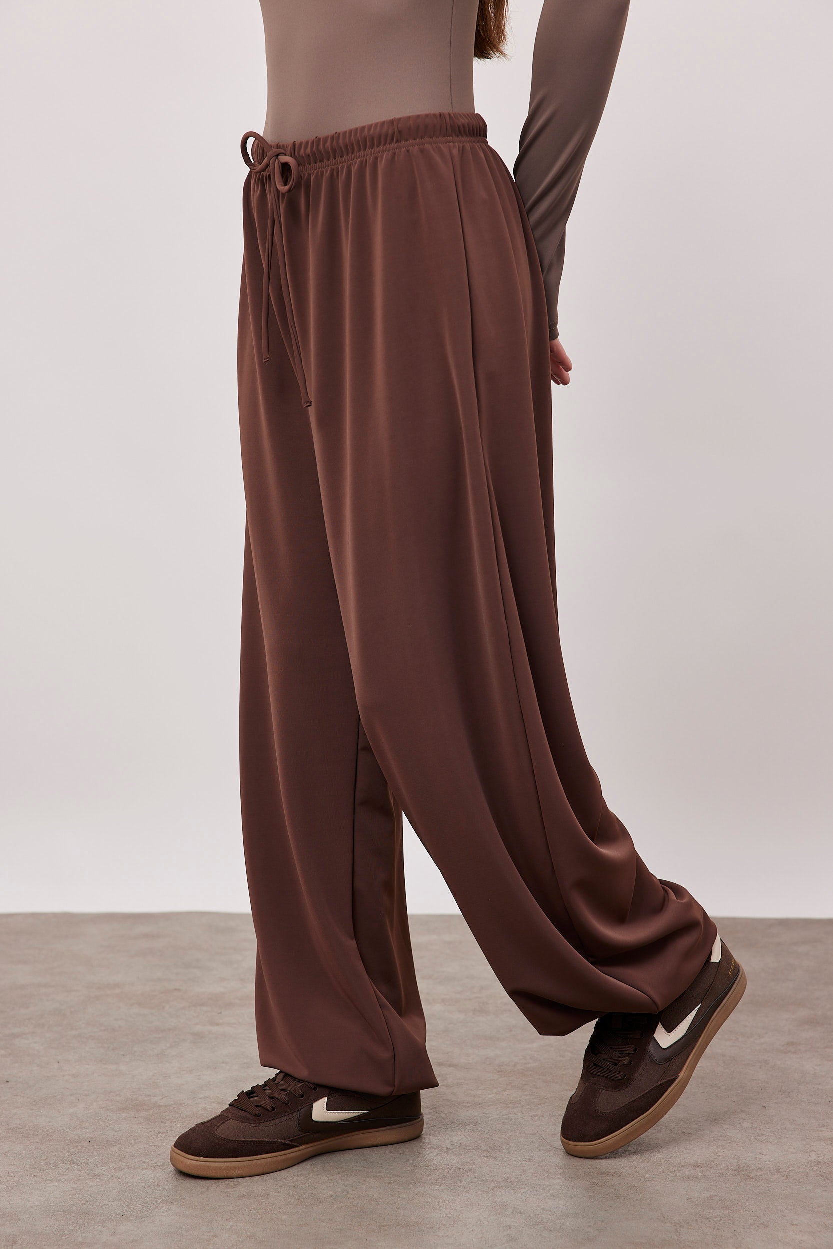 מכנסי בלון עם קשירה