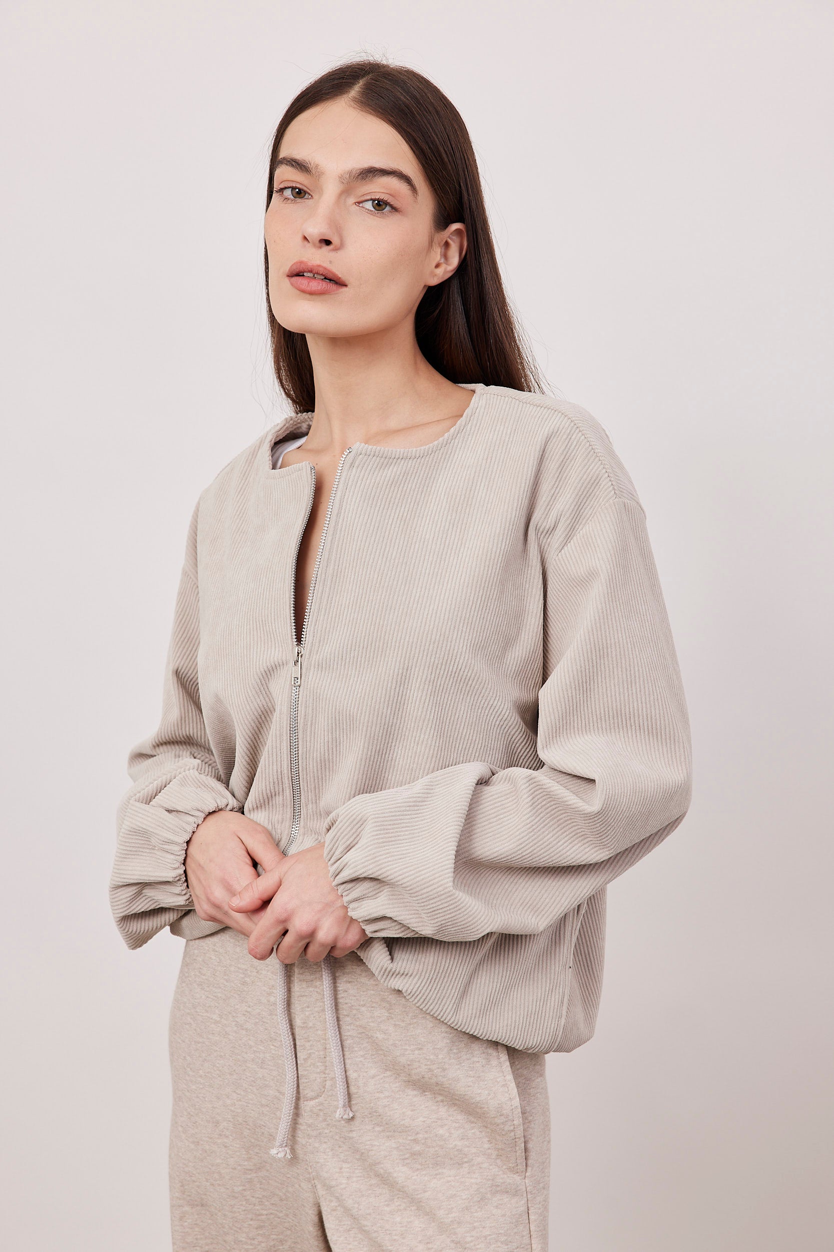 גקט קורדרוי עם רוכסן