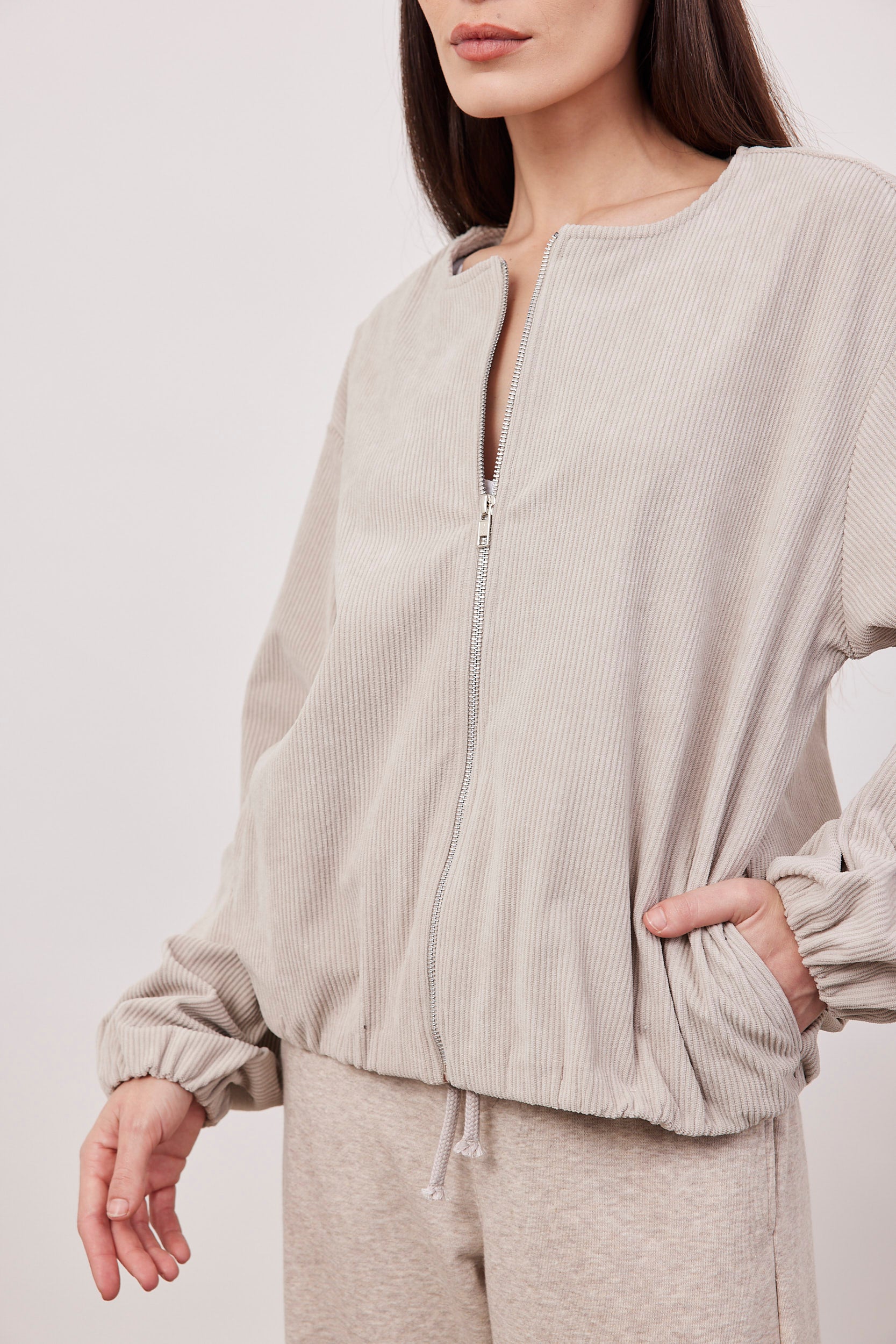 גקט קורדרוי עם רוכסן