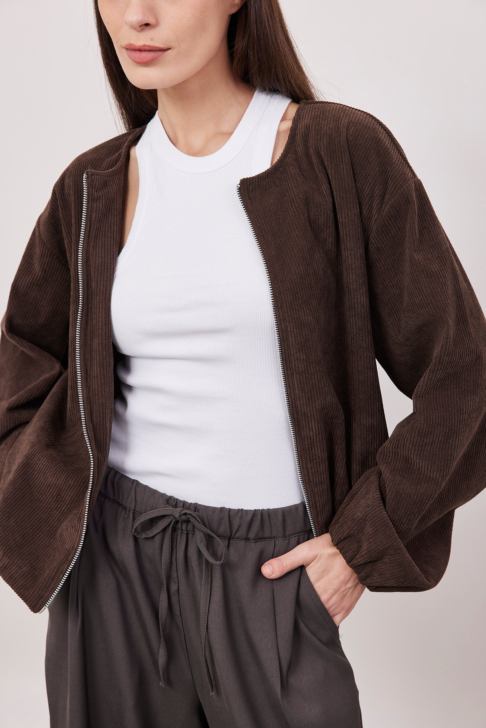 גקט קורדרוי עם רוכסן