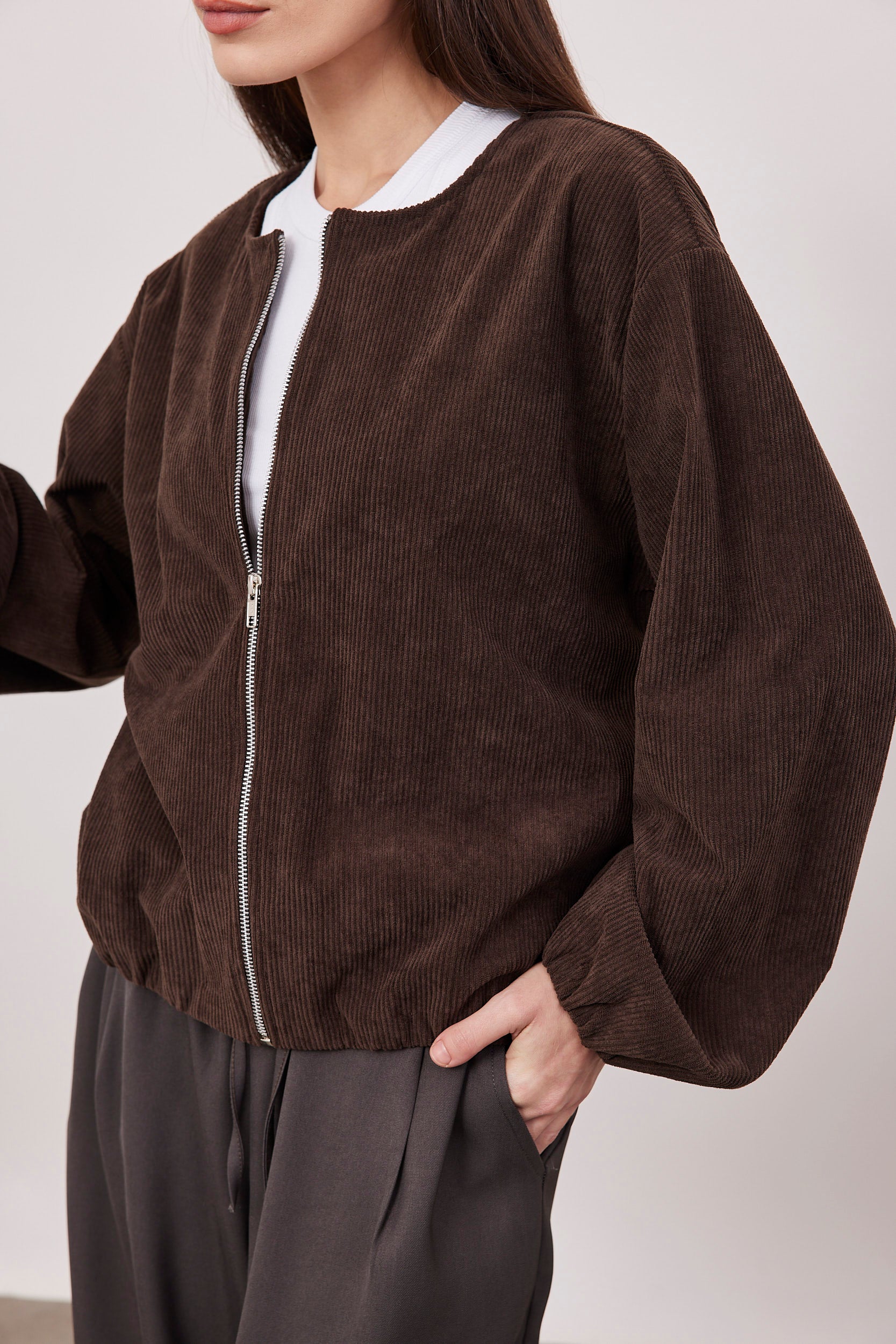 גקט קורדרוי עם רוכסן