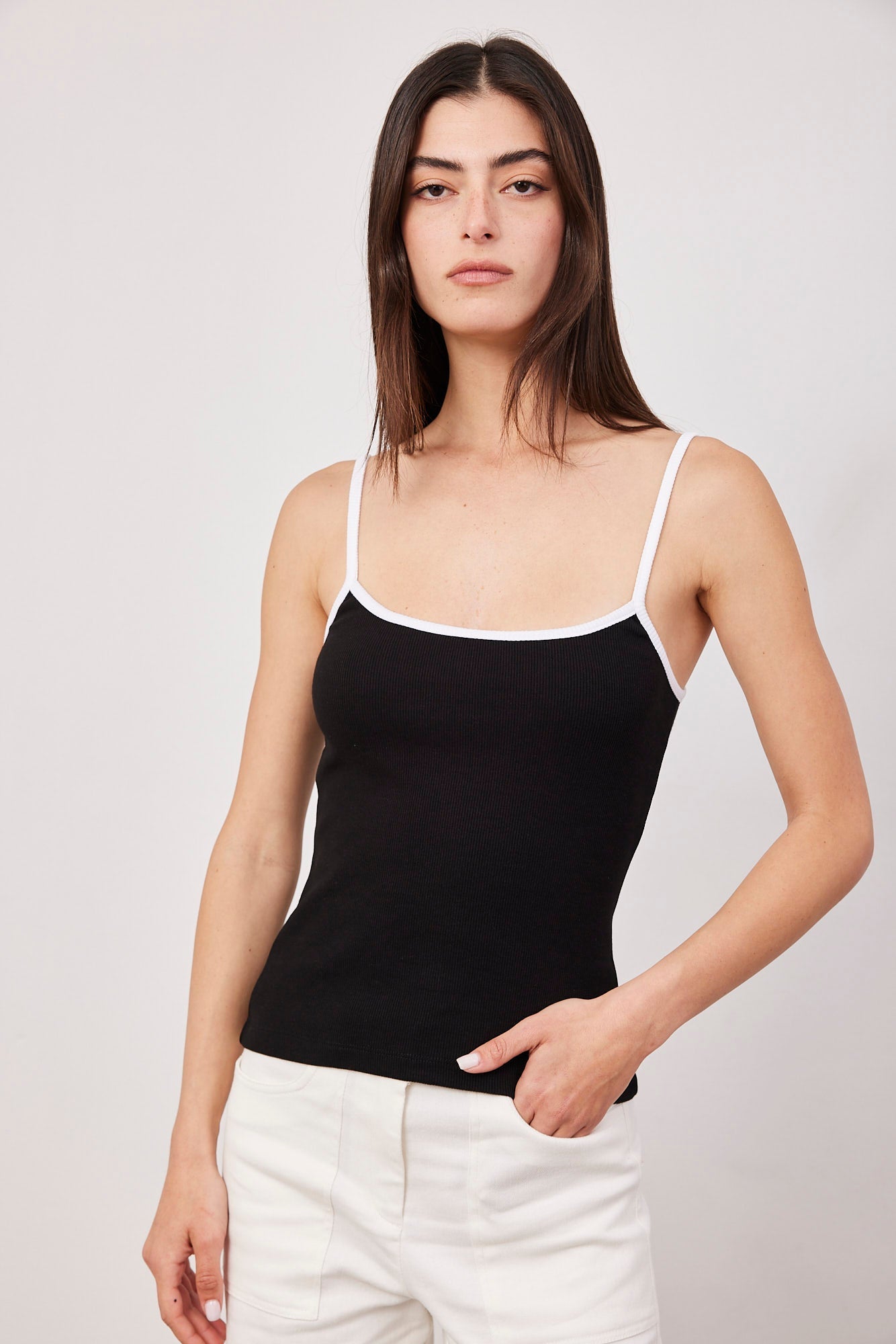 גופיית ספגטי קולור בלוק - ITAY BRANDS