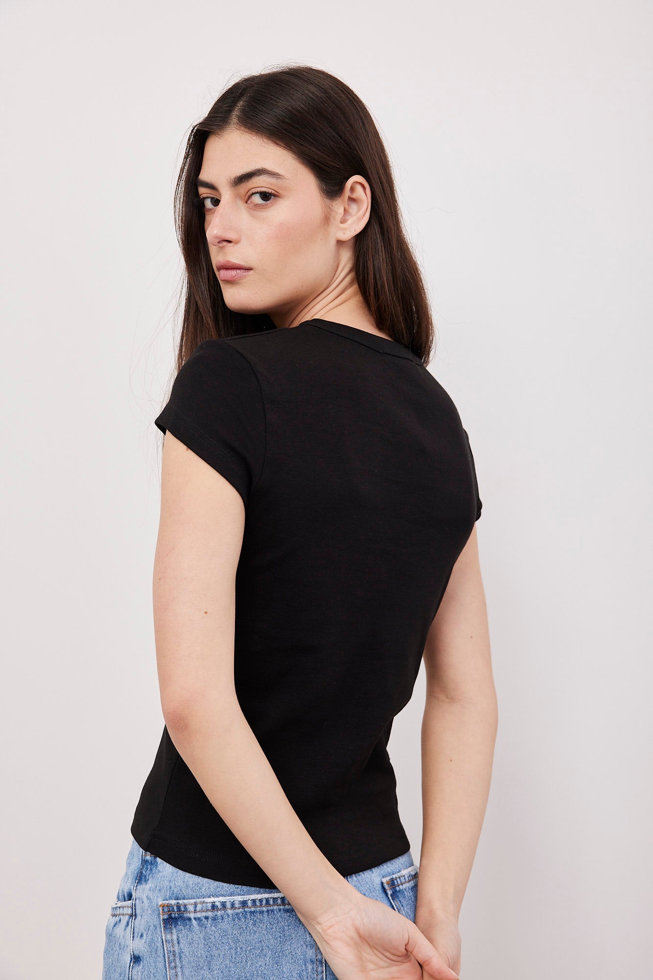 טישרט קרופ עם תיפור - ITAY BRANDS