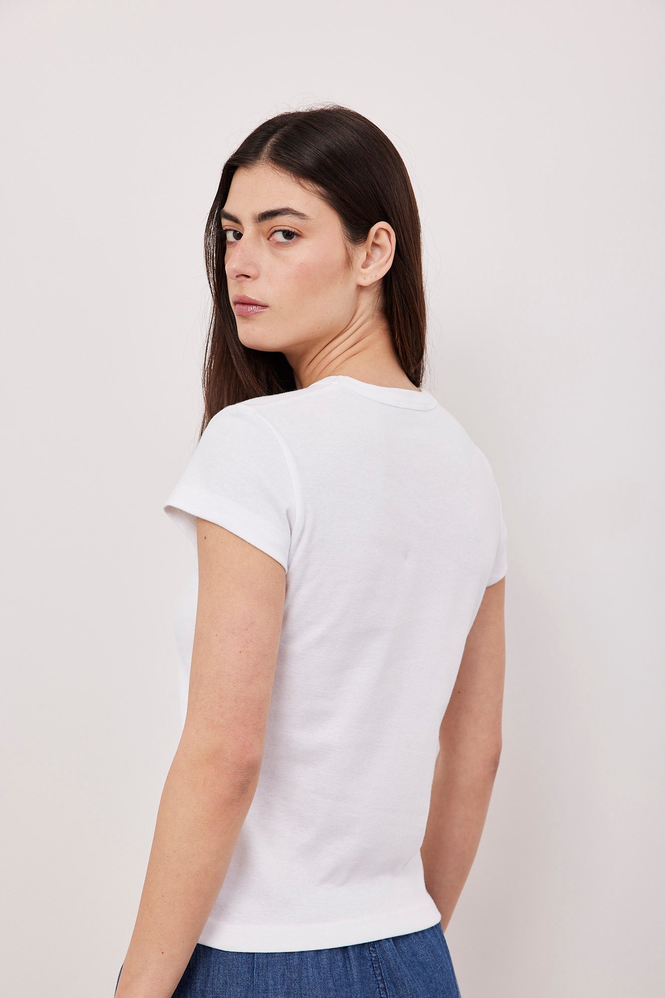 טישרט קרופ עם תיפור - ITAY BRANDS